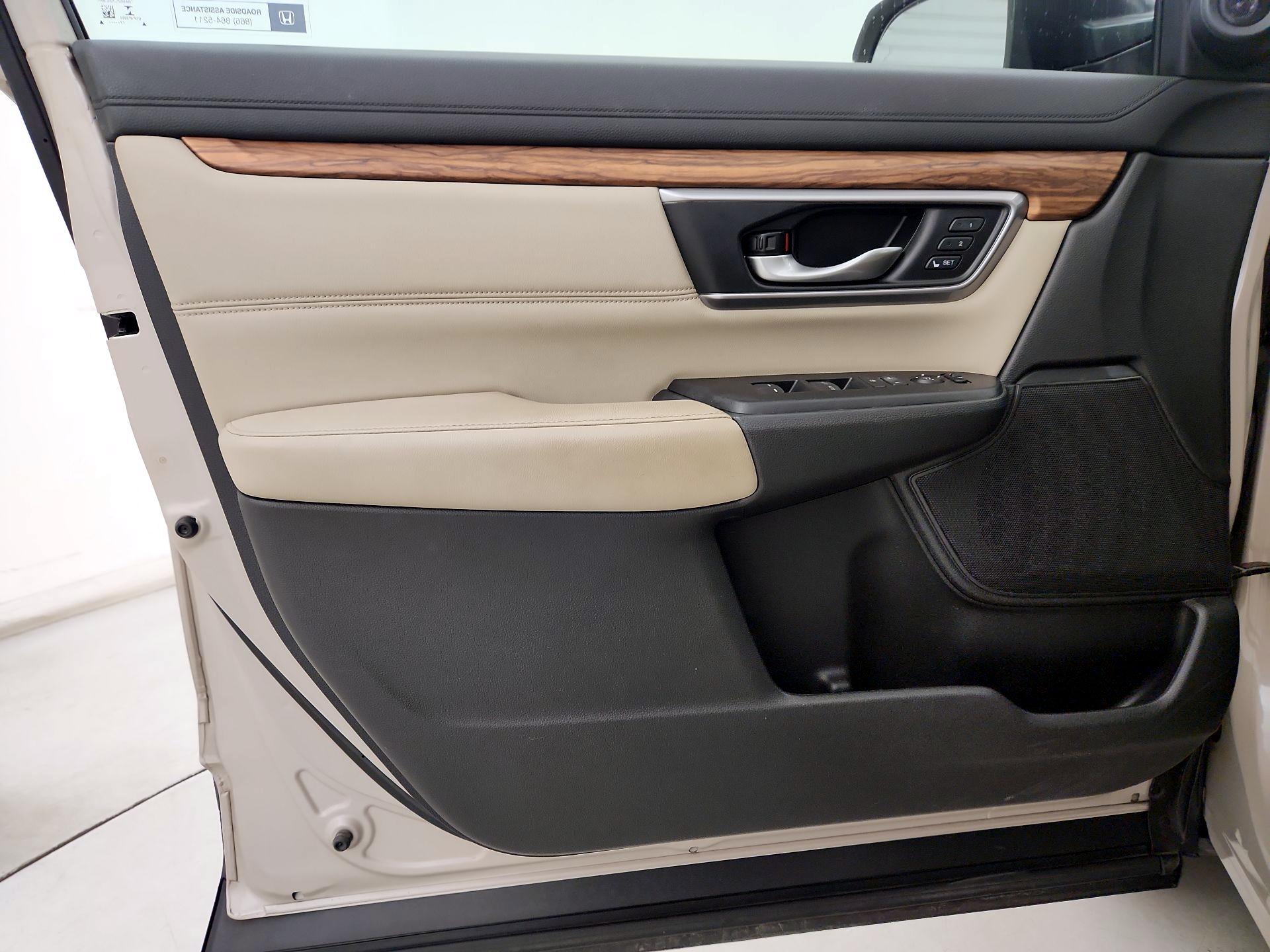 Thumbnail: 2017 Honda CR-V - 12