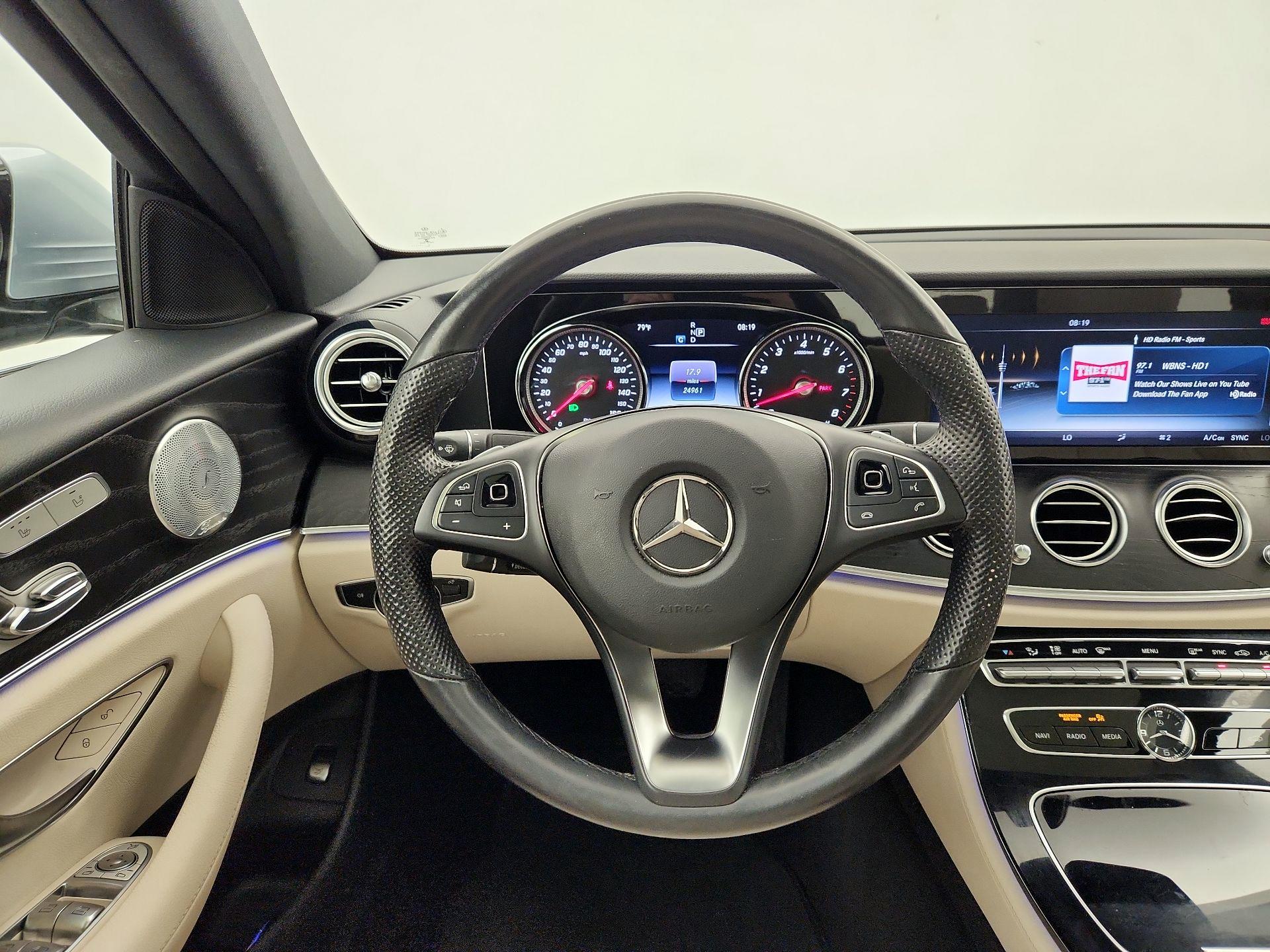 Thumbnail: 2017 Mercedes-Benz E-Class - 10