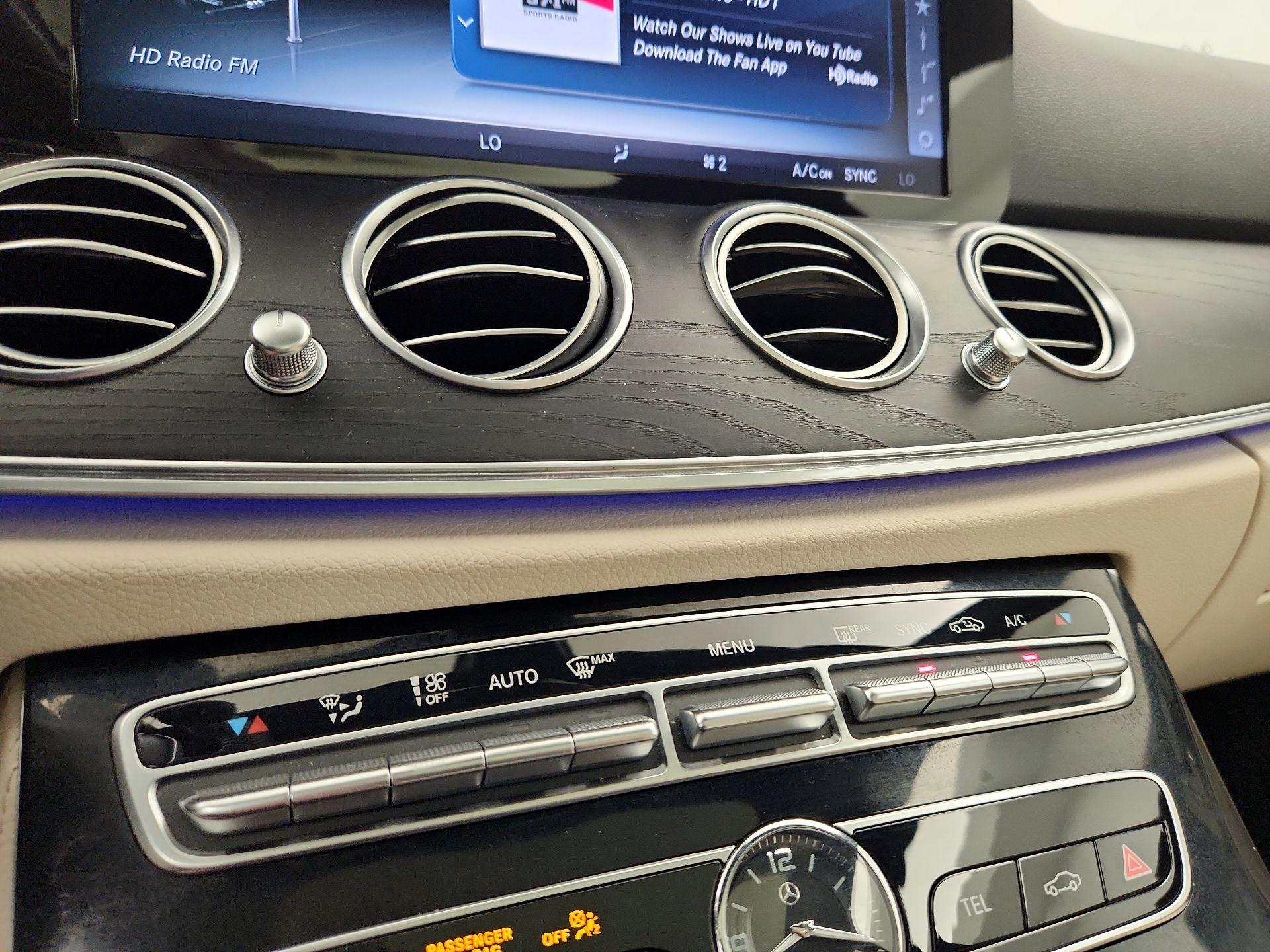 Thumbnail: 2017 Mercedes-Benz E-Class - 17