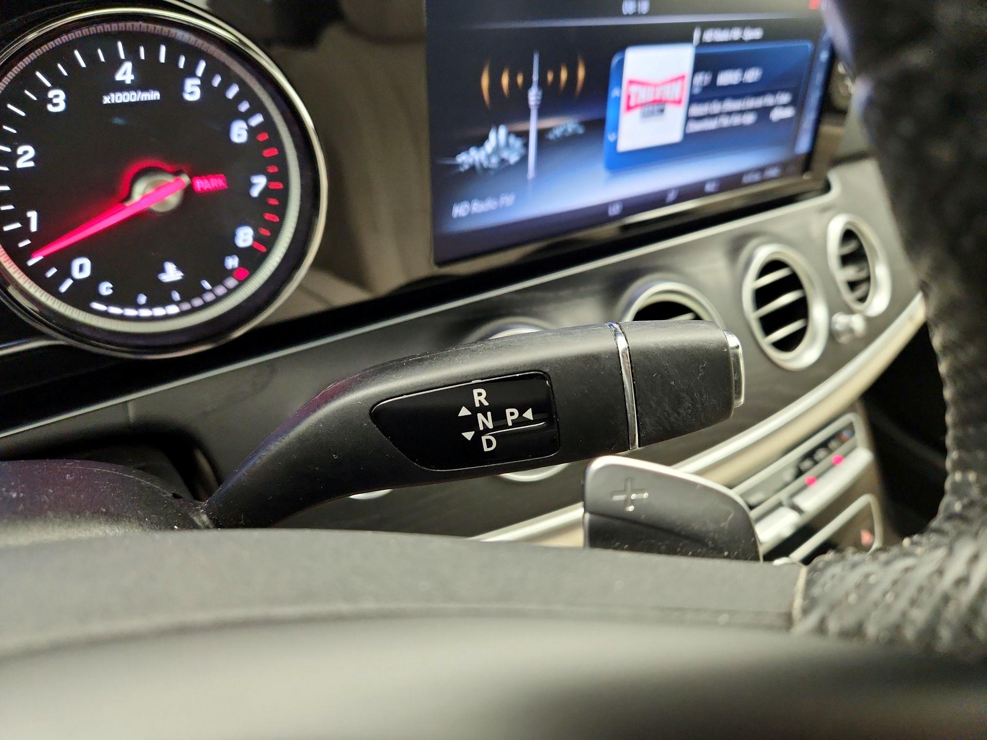 Thumbnail: 2017 Mercedes-Benz E-Class - 18