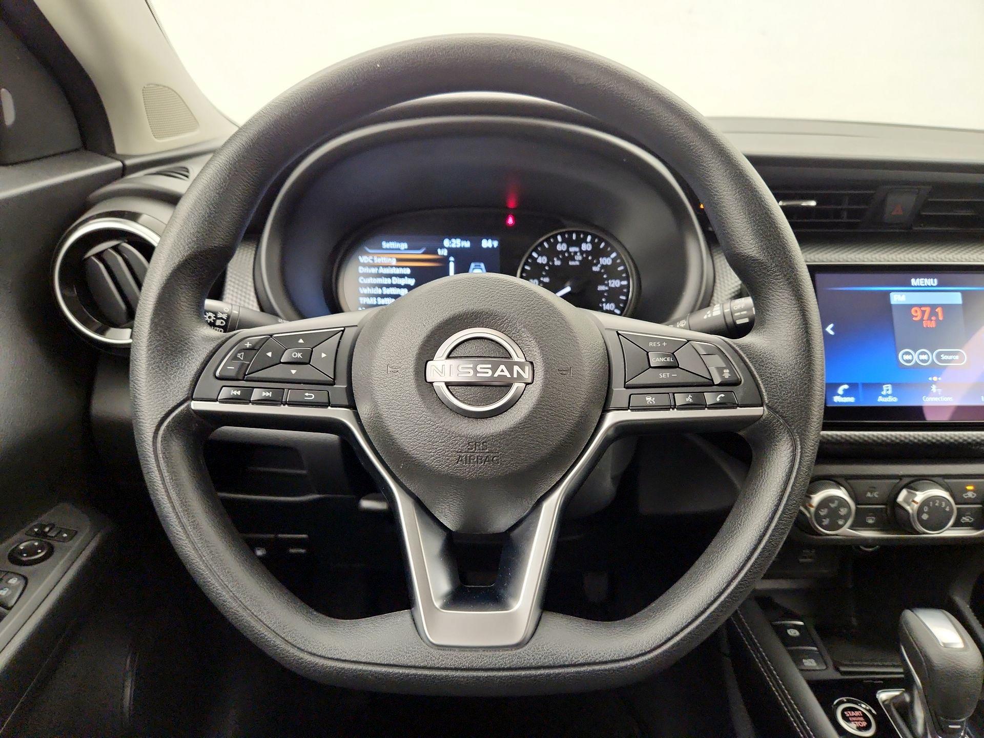 Thumbnail: 2023 Nissan Kicks - 10