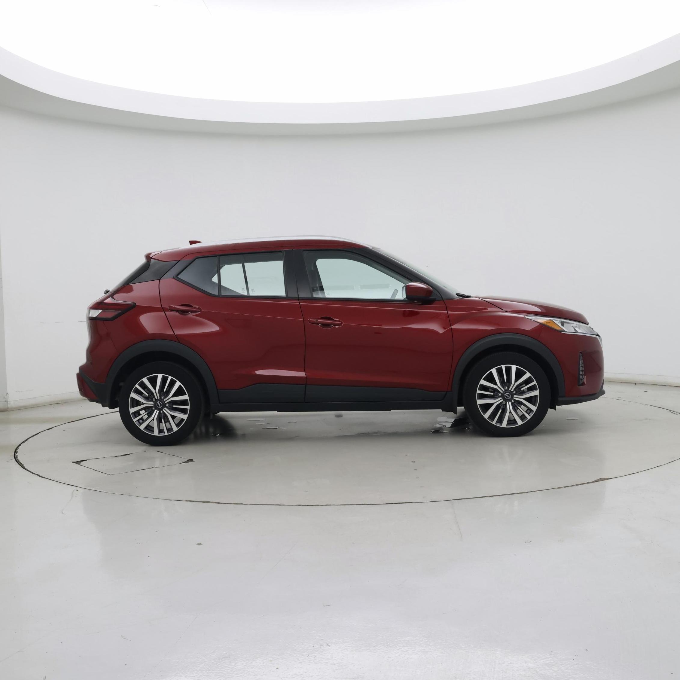 Thumbnail: 2023 Nissan Kicks - 7