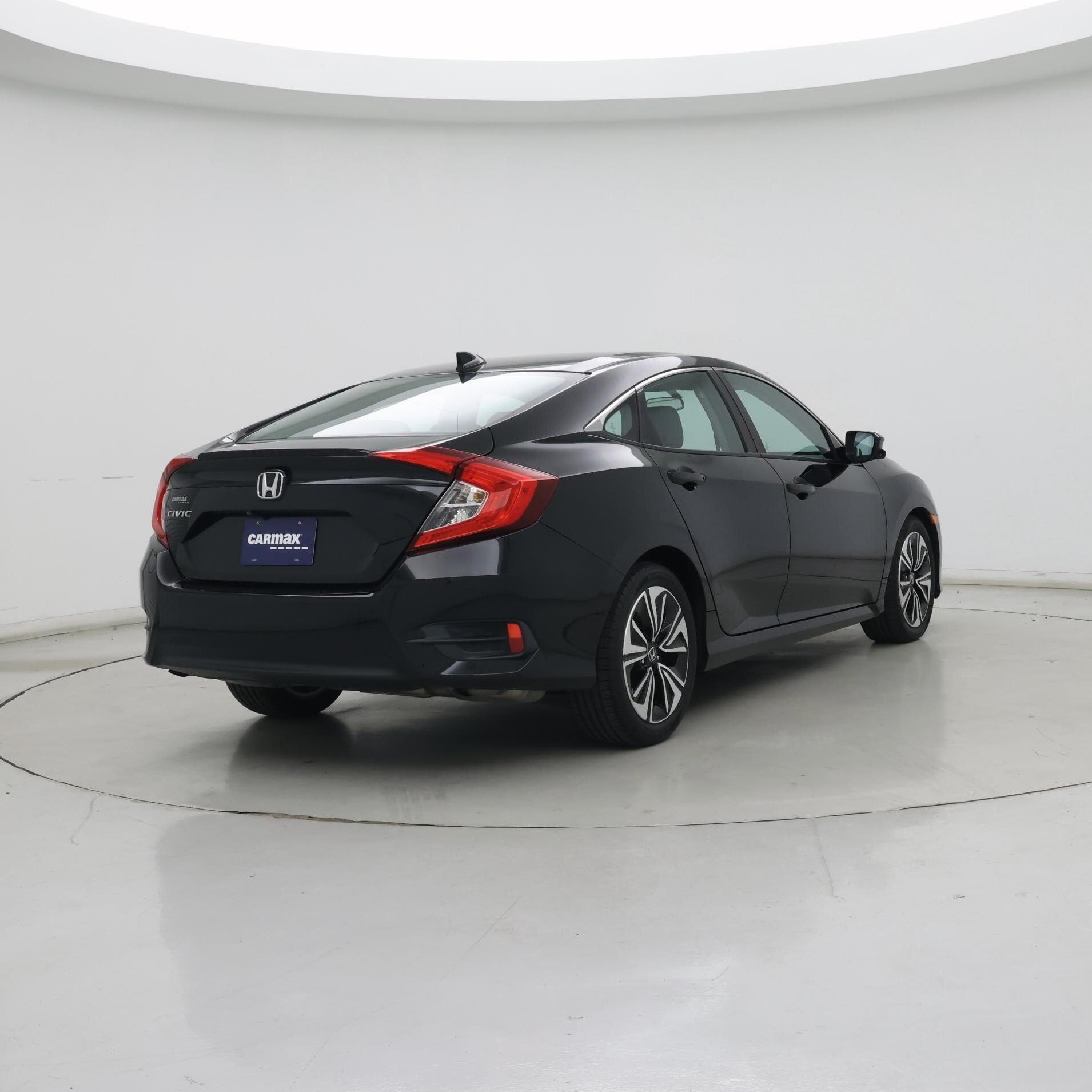 Thumbnail: 2016 Honda Civic - 8