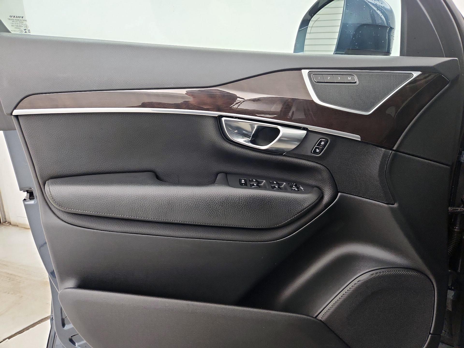 Thumbnail: 2019 Volvo XC90 - 12