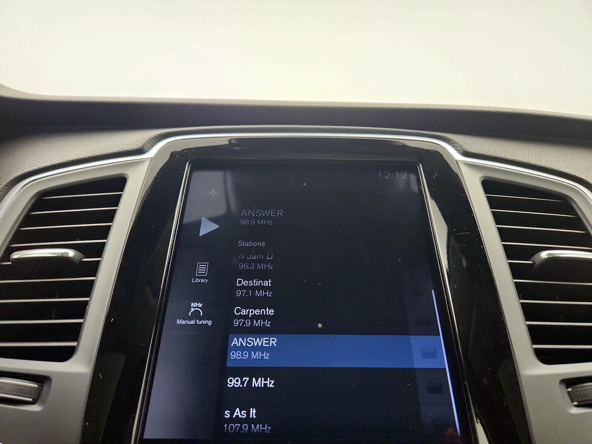 Thumbnail: 2019 Volvo XC90 - 16