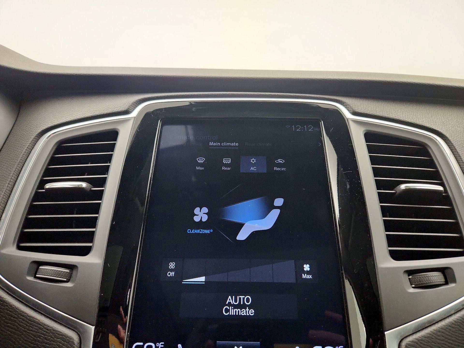 Thumbnail: 2019 Volvo XC90 - 17