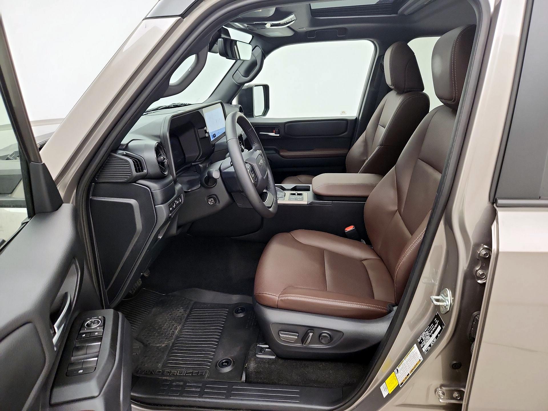 Thumbnail: 2025 Toyota Land Cruiser - 11