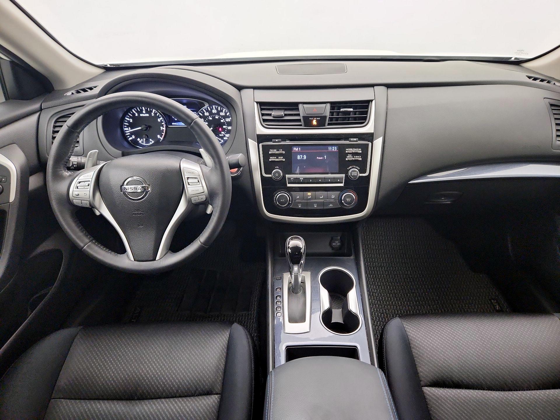Thumbnail: 2018 Nissan Altima - 9