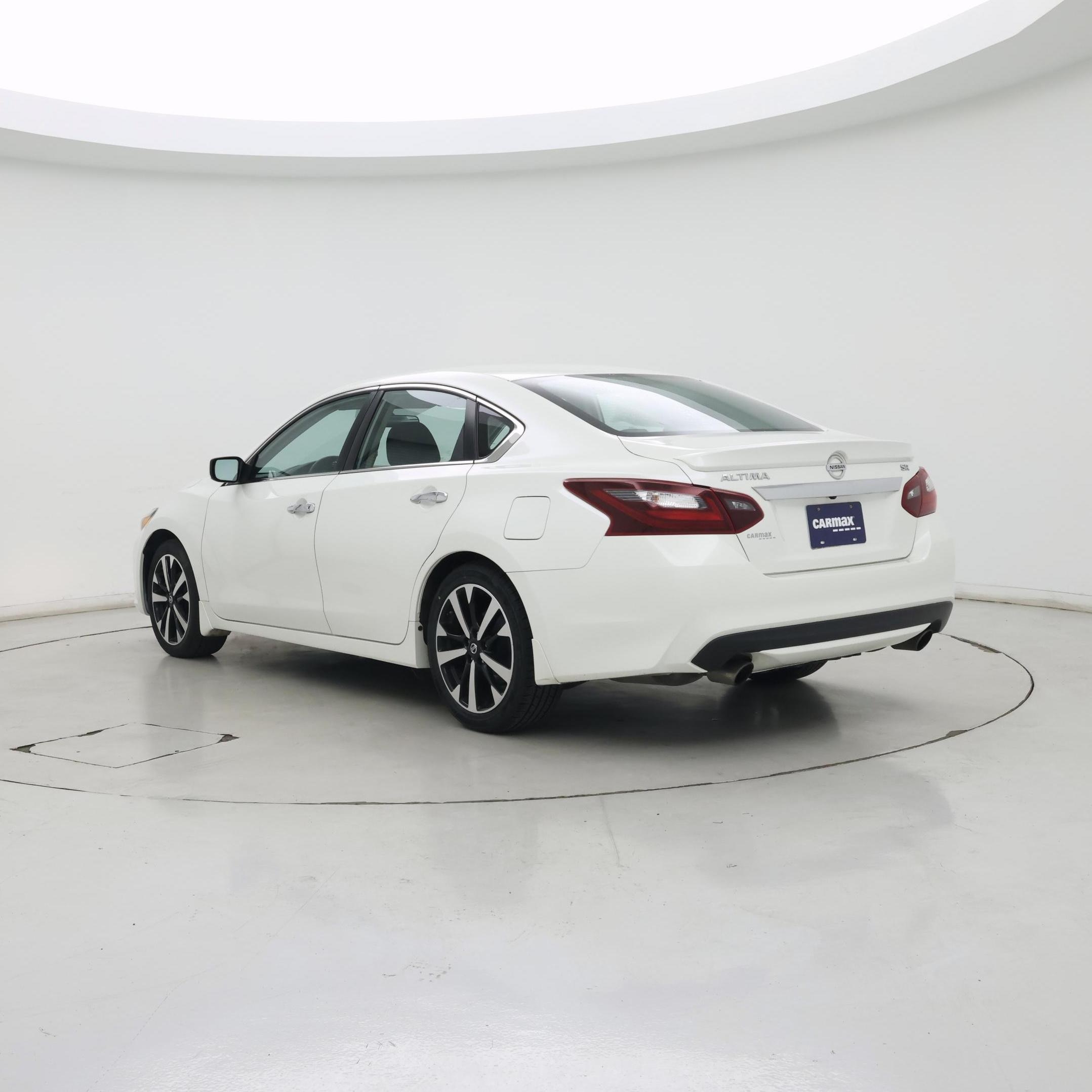 Thumbnail: 2018 Nissan Altima - 2