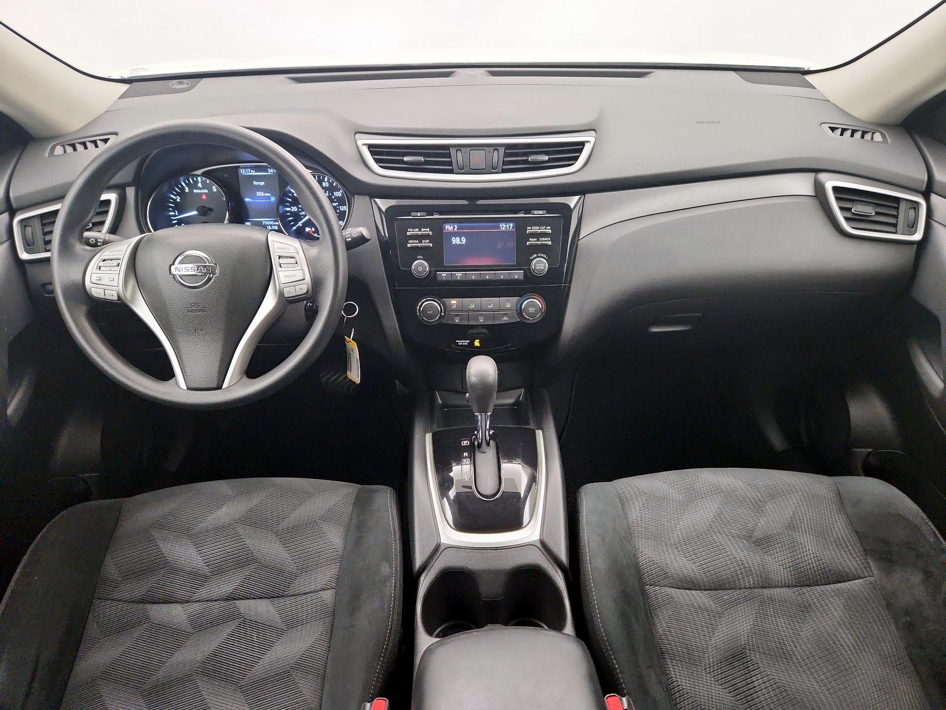 Thumbnail: 2016 Nissan Rogue - 9