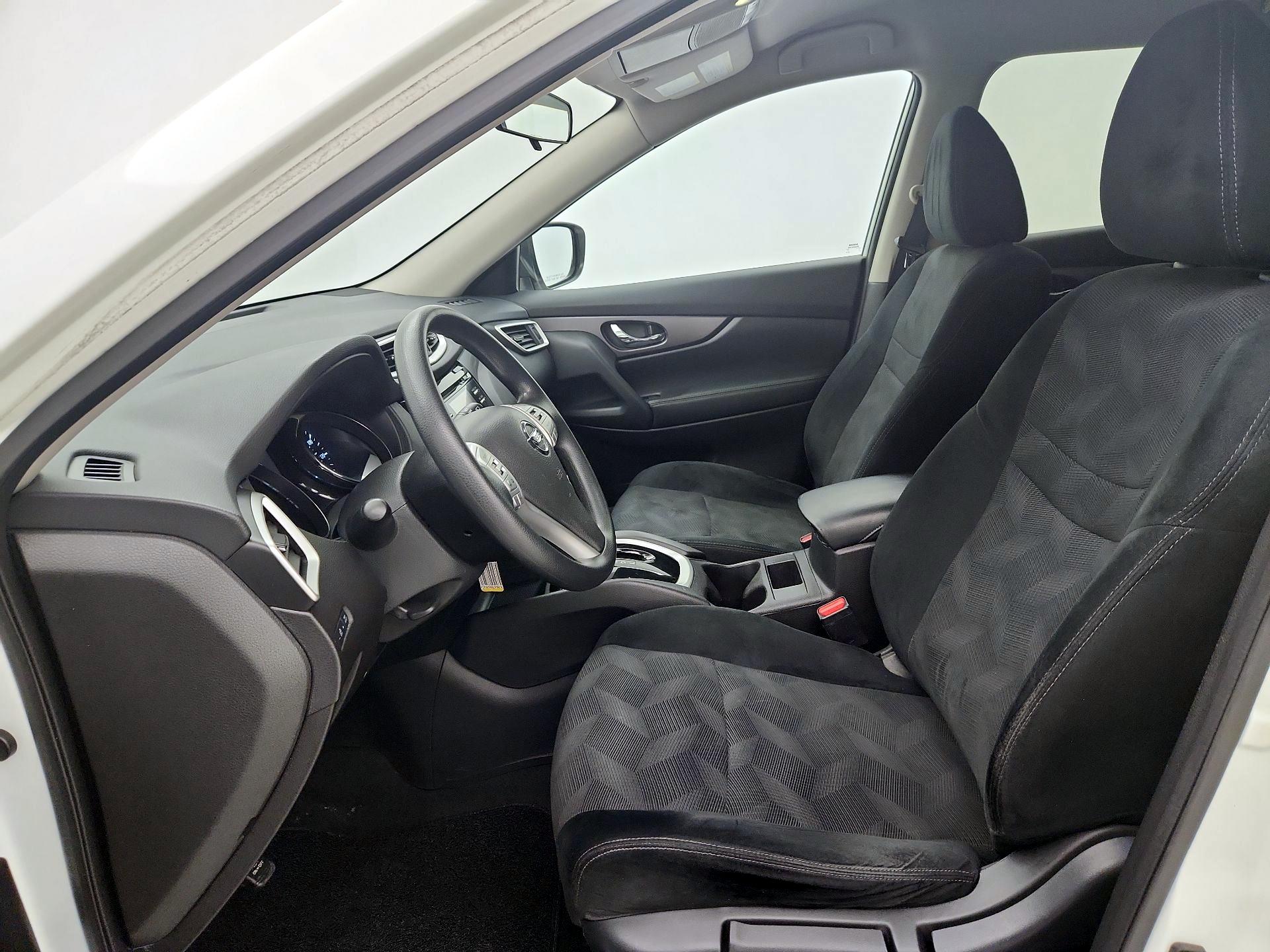 Thumbnail: 2016 Nissan Rogue - 11