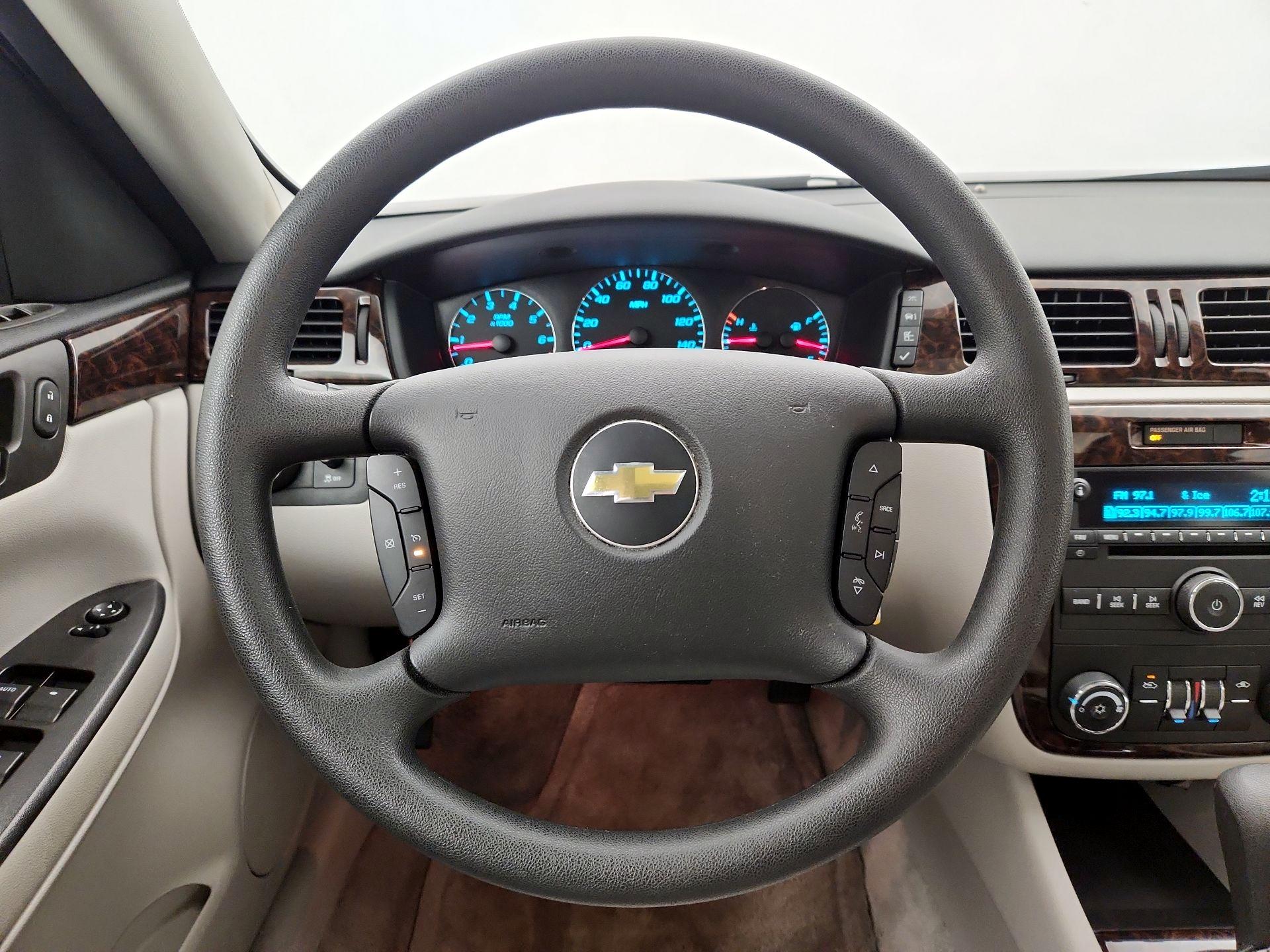 Thumbnail: 2015 Chevrolet Impala - 10