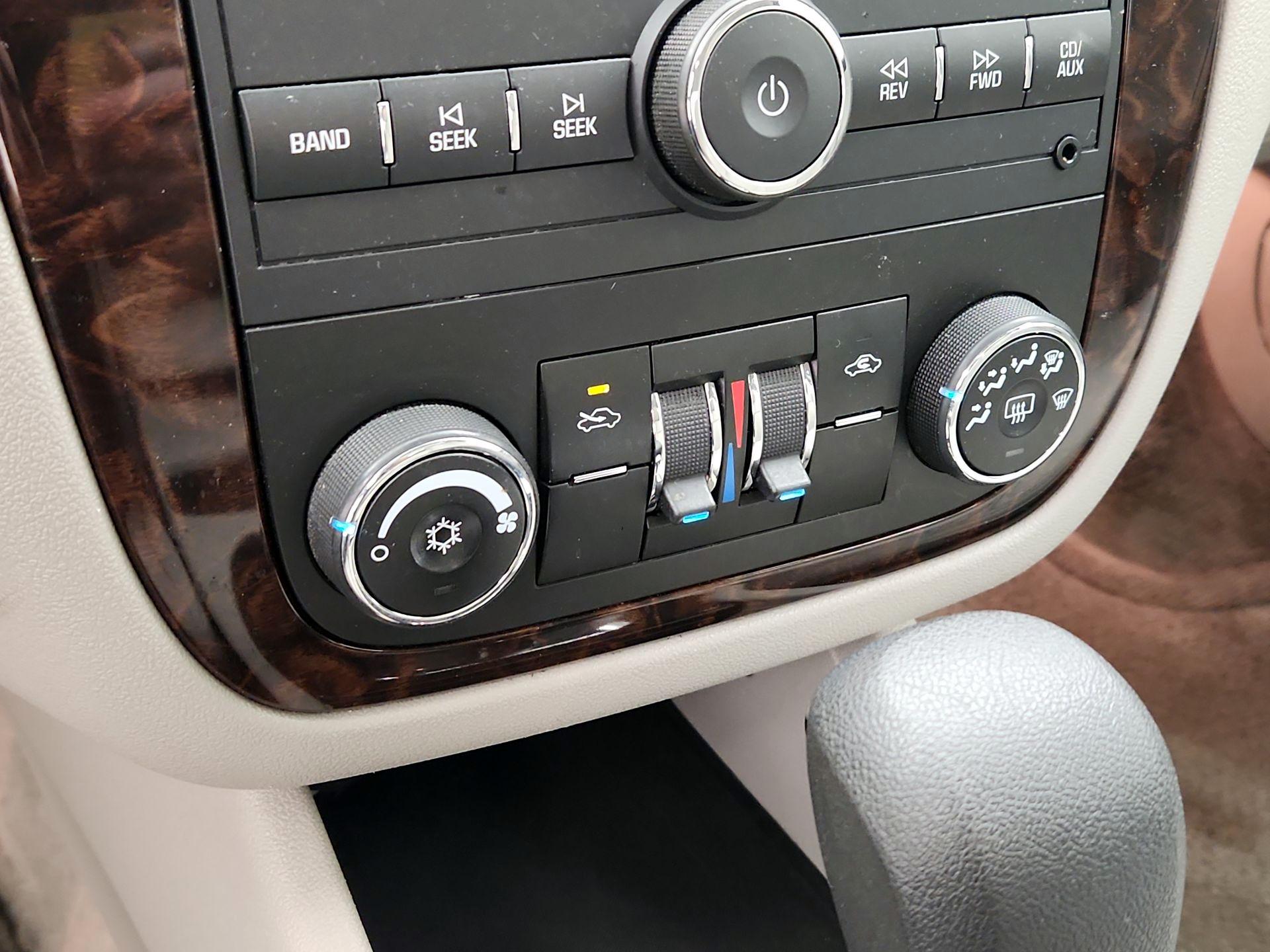 Thumbnail: 2015 Chevrolet Impala - 15