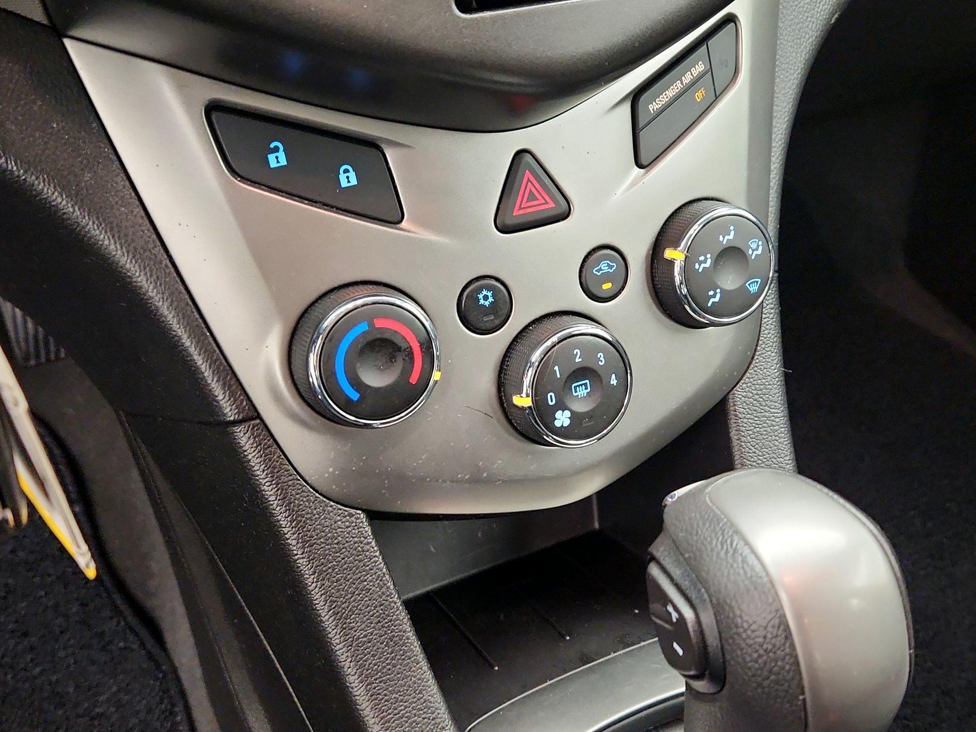 Thumbnail: 2015 Chevrolet Sonic - 15