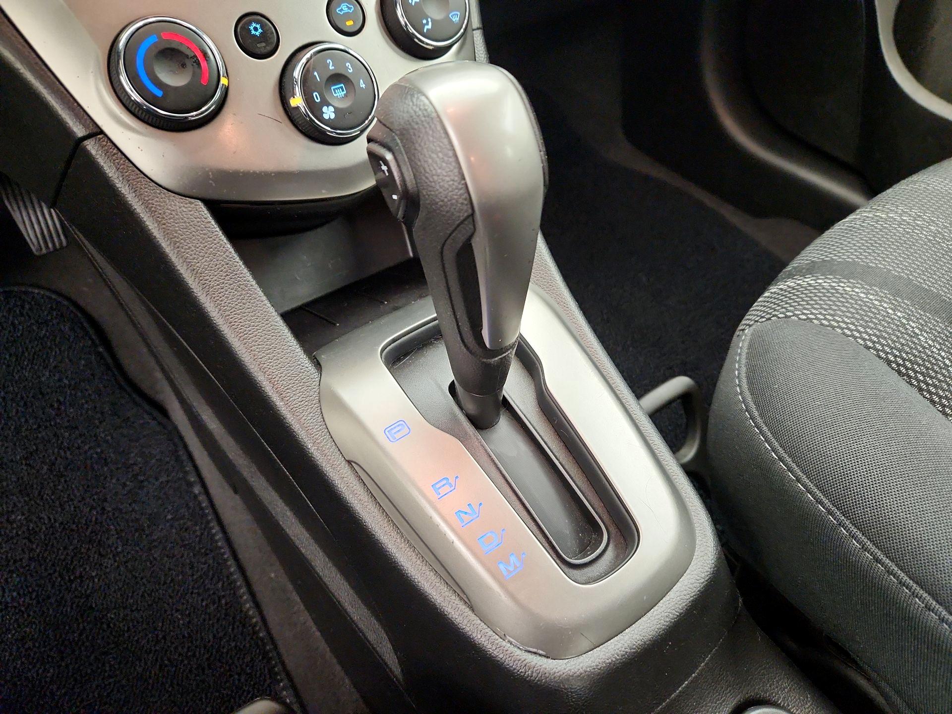 Thumbnail: 2015 Chevrolet Sonic - 16