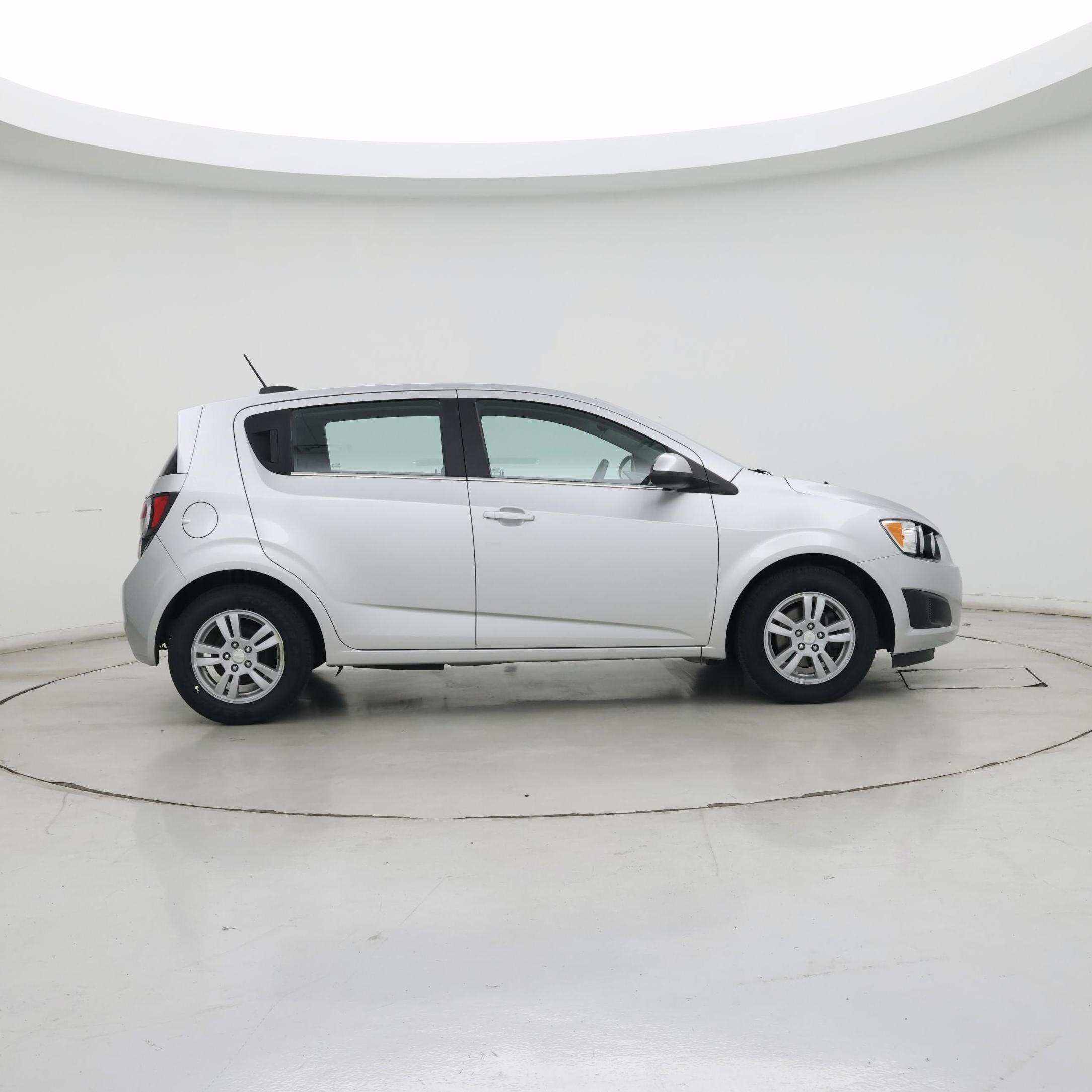 Thumbnail: 2015 Chevrolet Sonic - 7