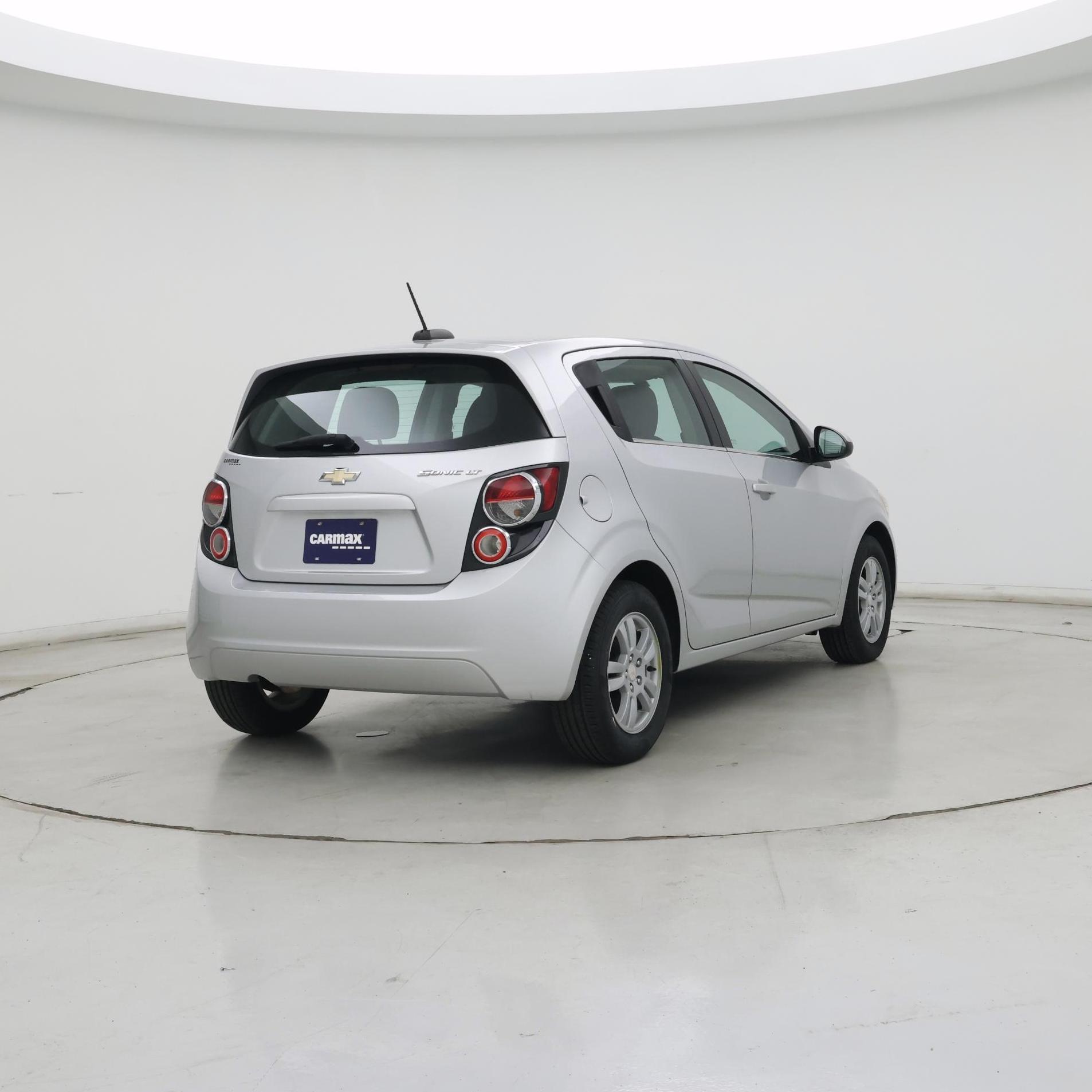 Thumbnail: 2015 Chevrolet Sonic - 8