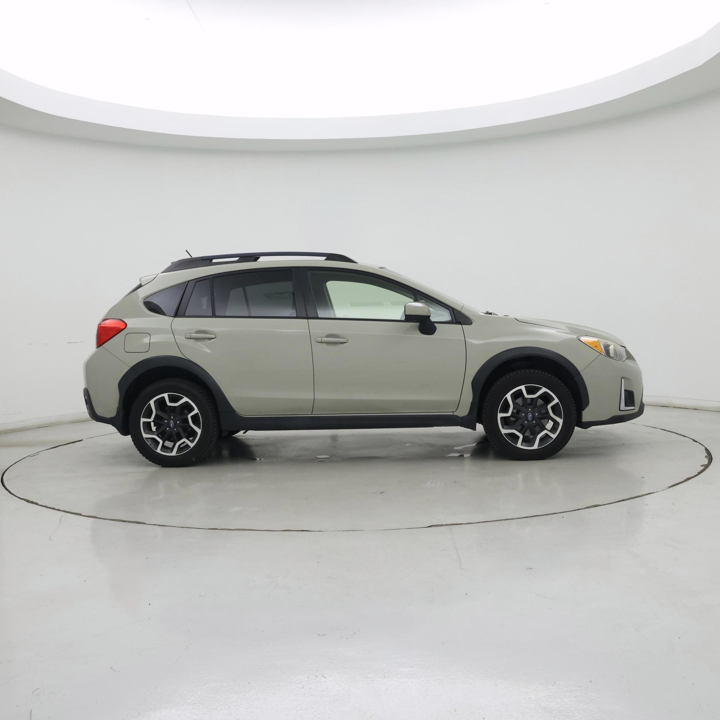 Thumbnail: 2017 Subaru Crosstrek - 7