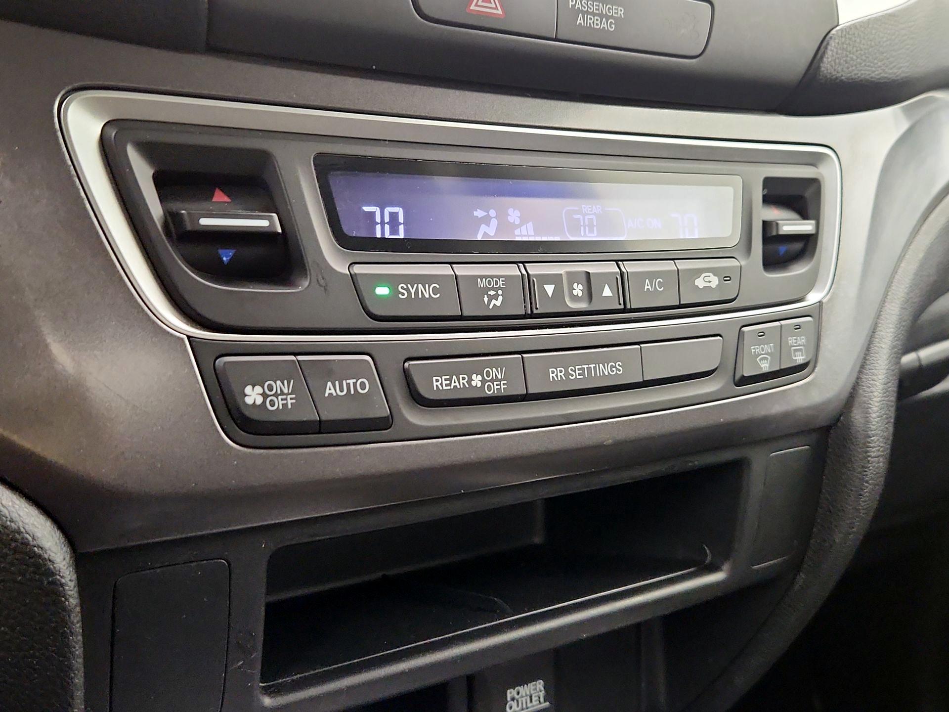 Thumbnail: 2018 Honda Ridgeline - 16