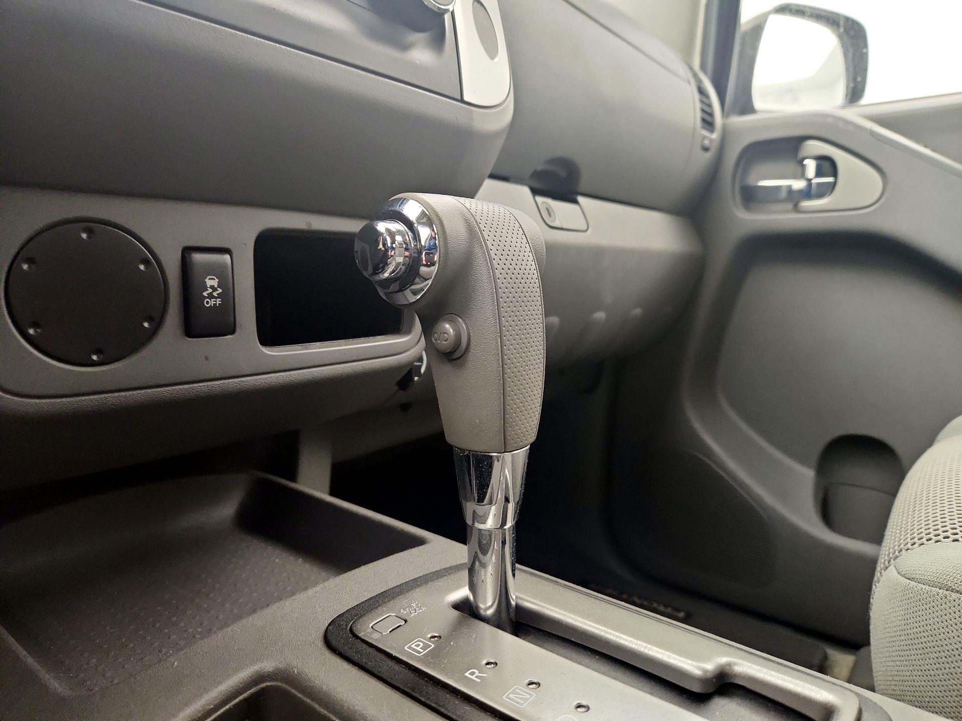 Thumbnail: 2016 Nissan Frontier - 16