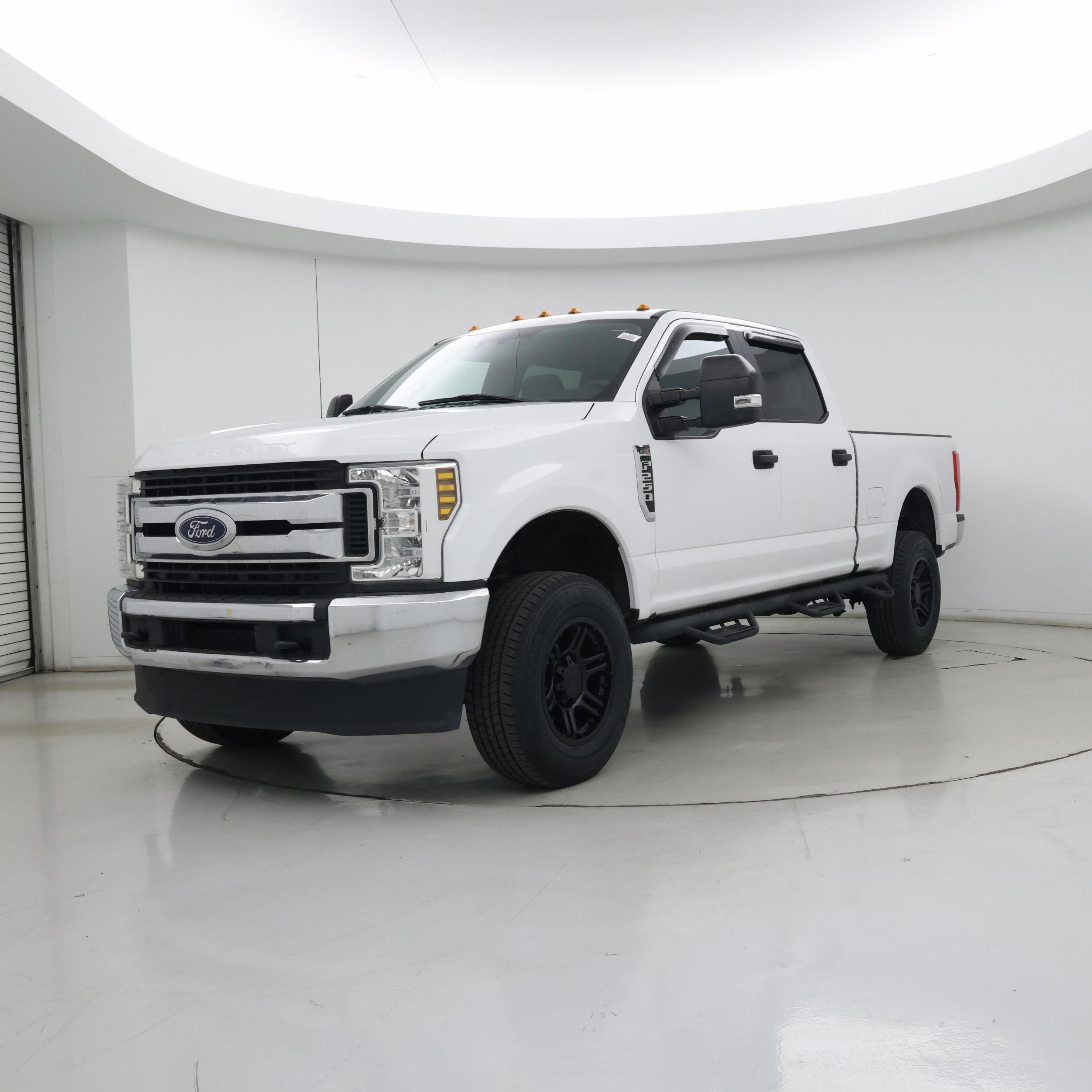 Thumbnail: 2019 Ford F-250 - 4