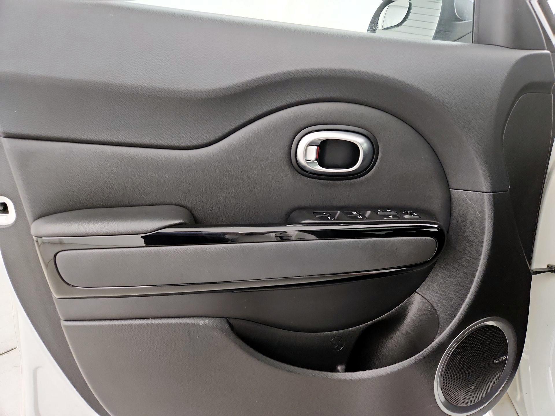 Thumbnail: 2014 Kia Soul - 12