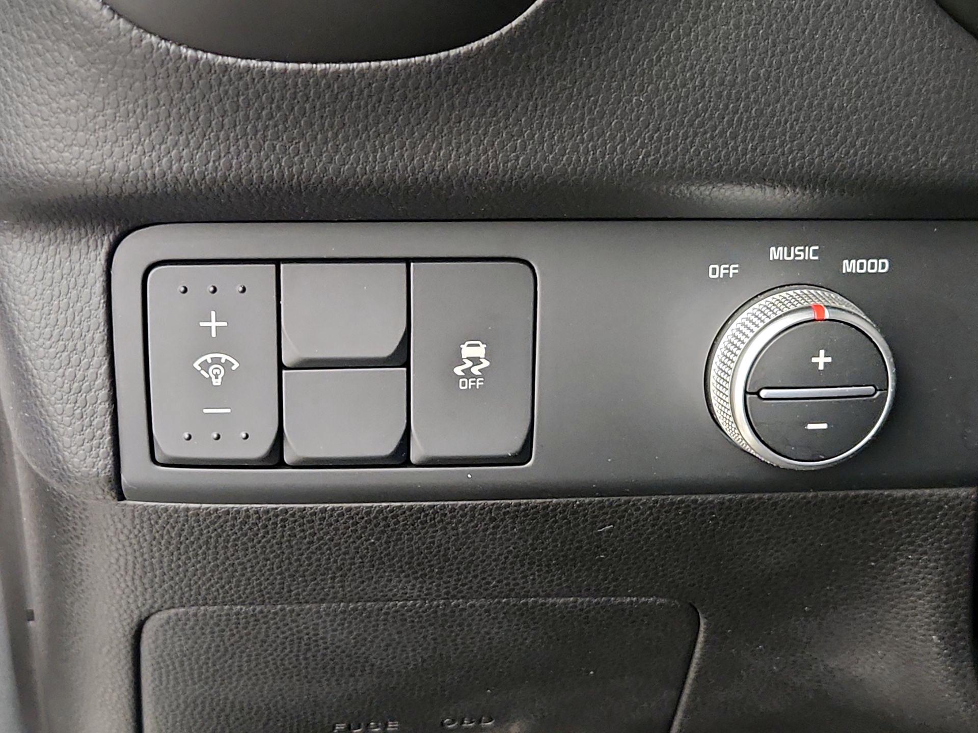 Thumbnail: 2014 Kia Soul - 13