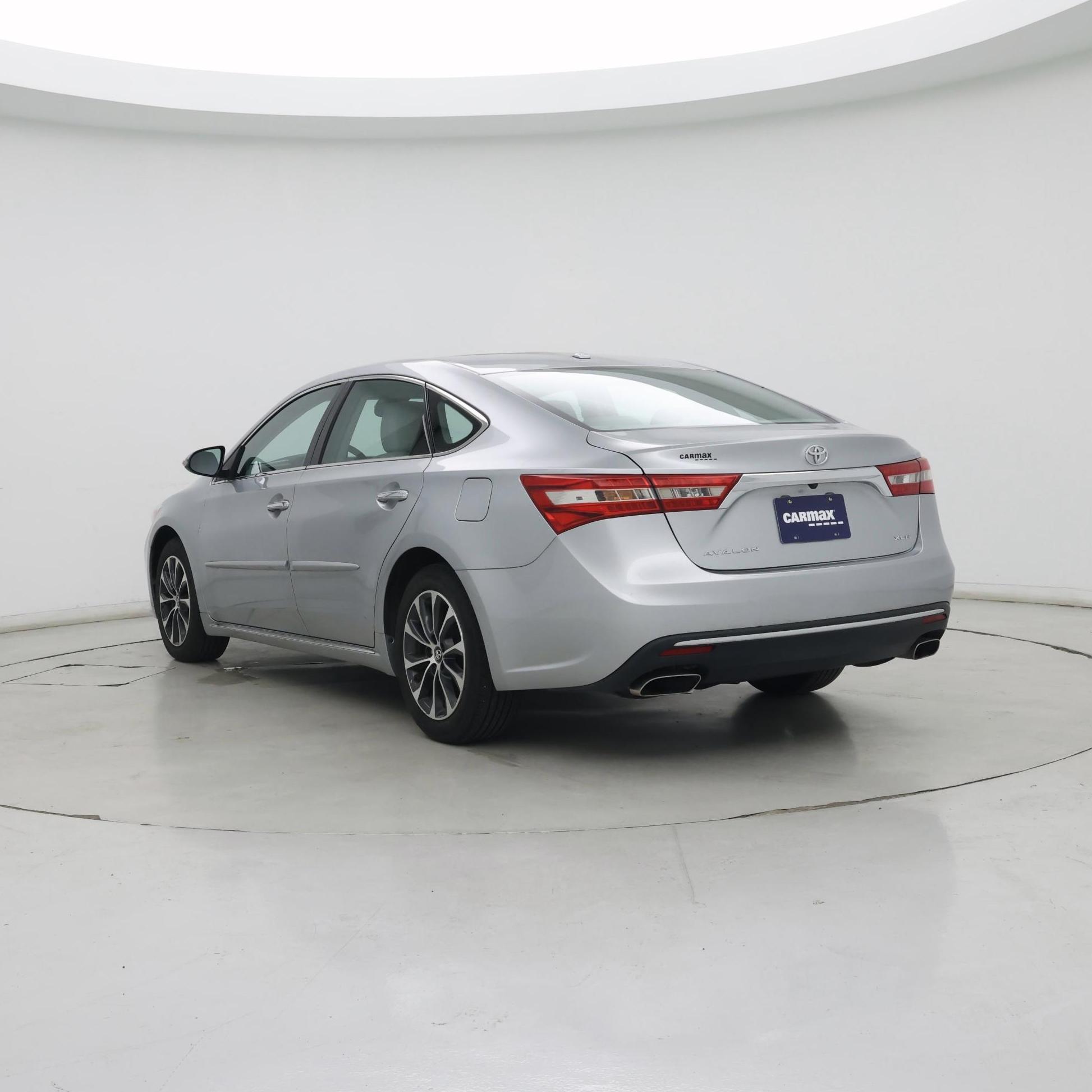 Thumbnail: 2018 Toyota Avalon - 2