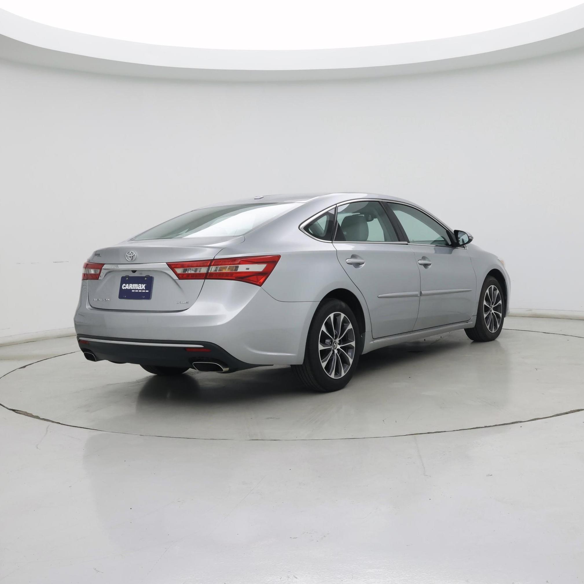 Thumbnail: 2018 Toyota Avalon - 8