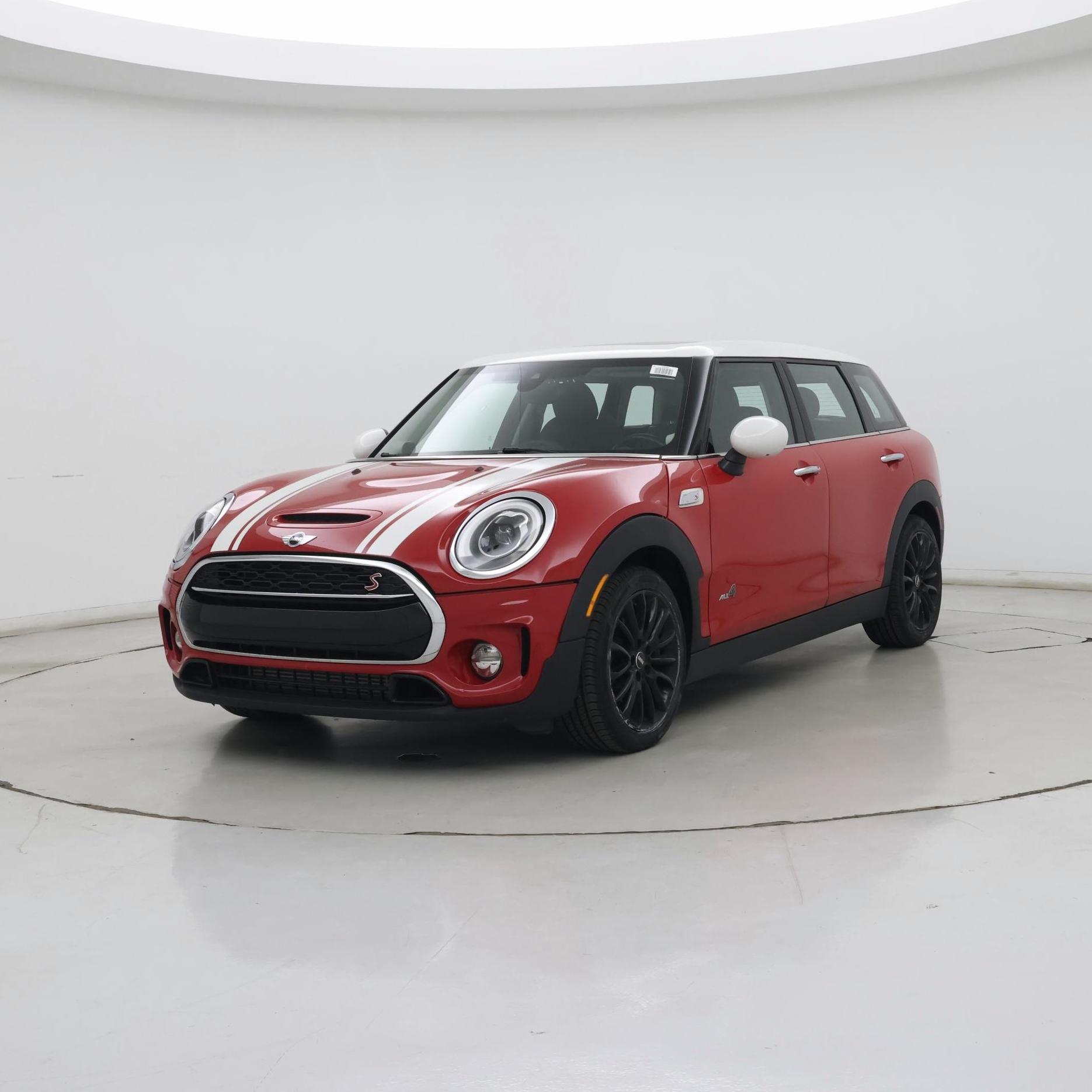 Thumbnail: 2019 MINI Cooper Clubman - 4