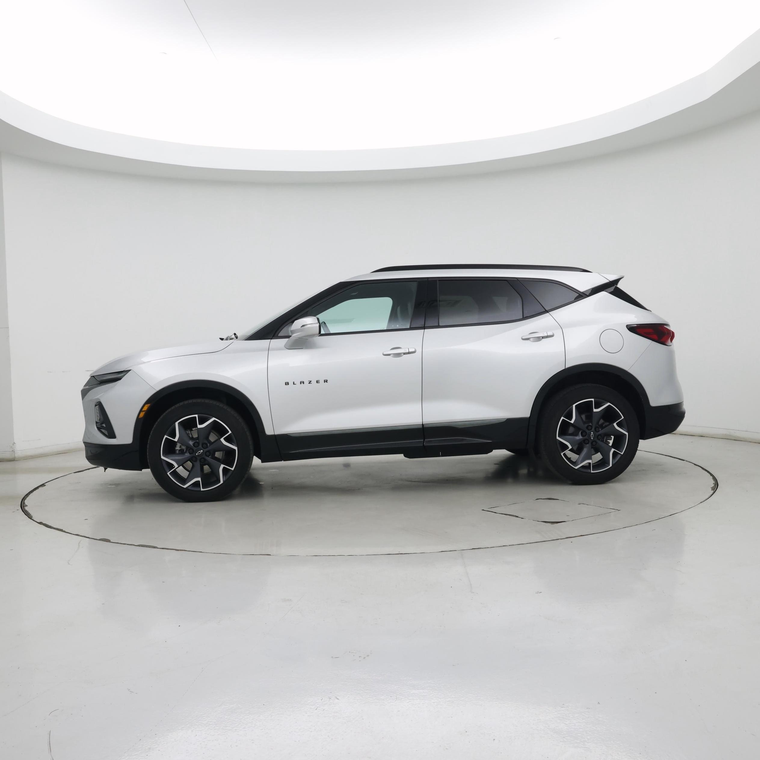 Thumbnail: 2021 Chevrolet Blazer - 3