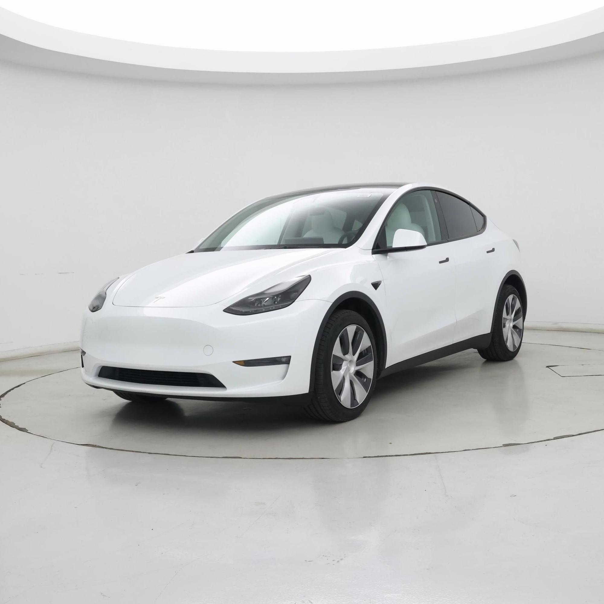 Thumbnail: 2023 Tesla Model Y - 4