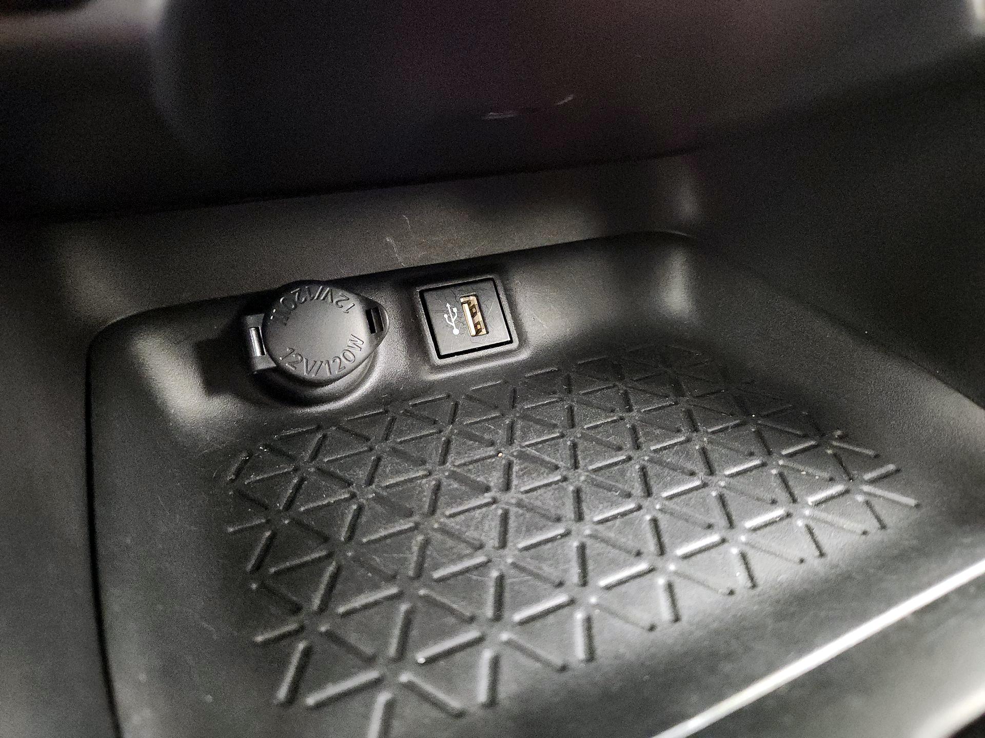Thumbnail: 2023 Toyota RAV4 - 18