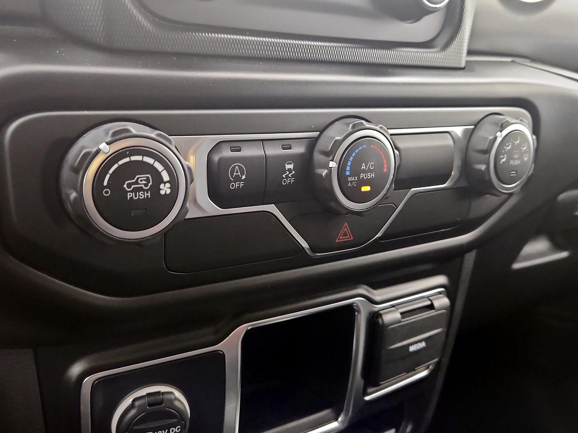 Thumbnail: 2021 Jeep Wrangler - 16