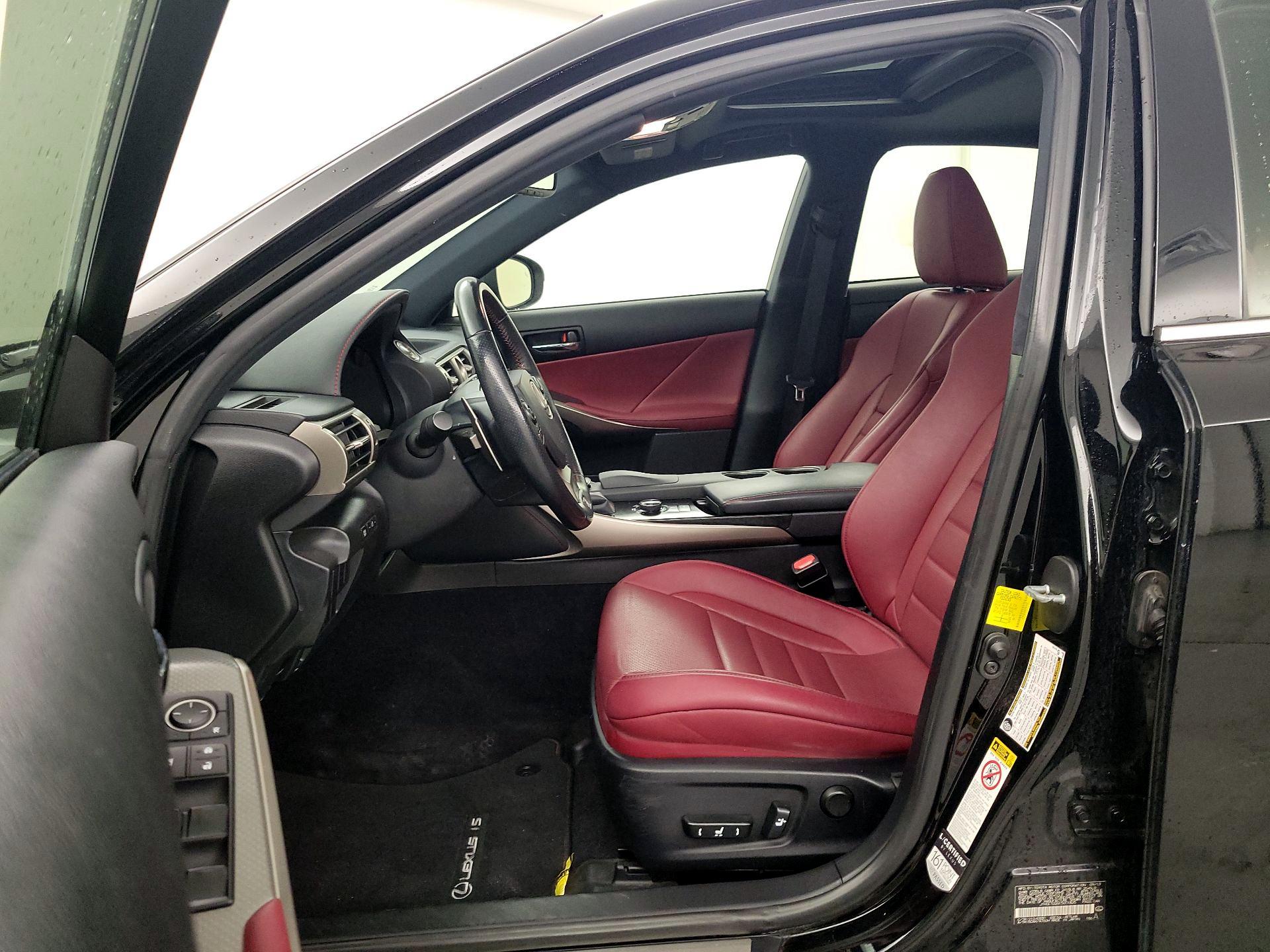 Thumbnail: 2014 Lexus IS - 11