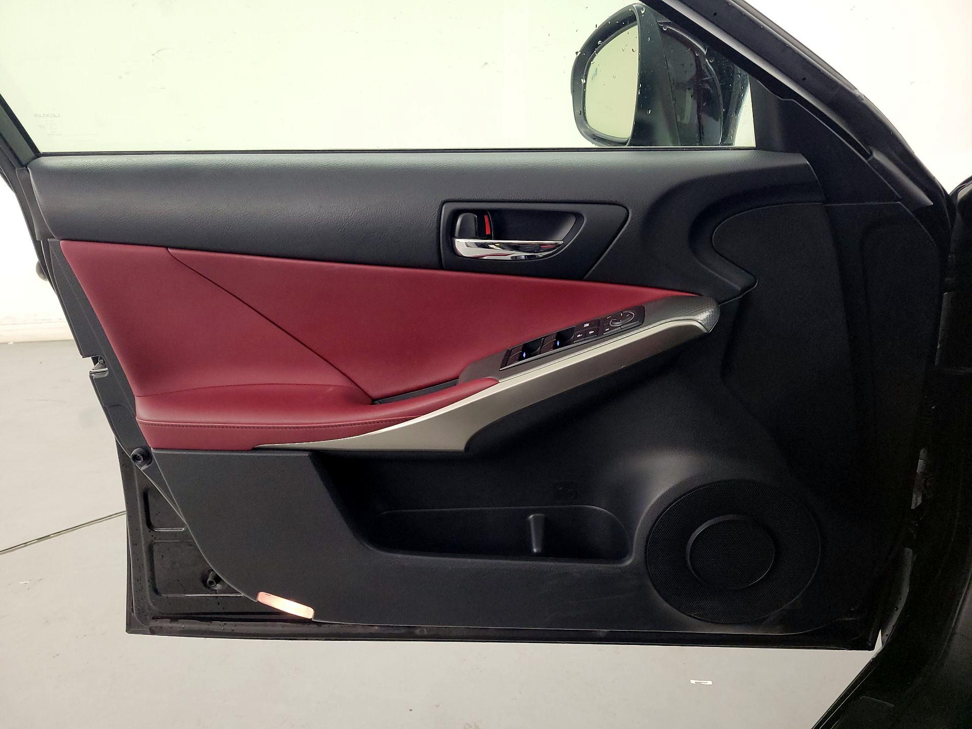 Thumbnail: 2014 Lexus IS - 12