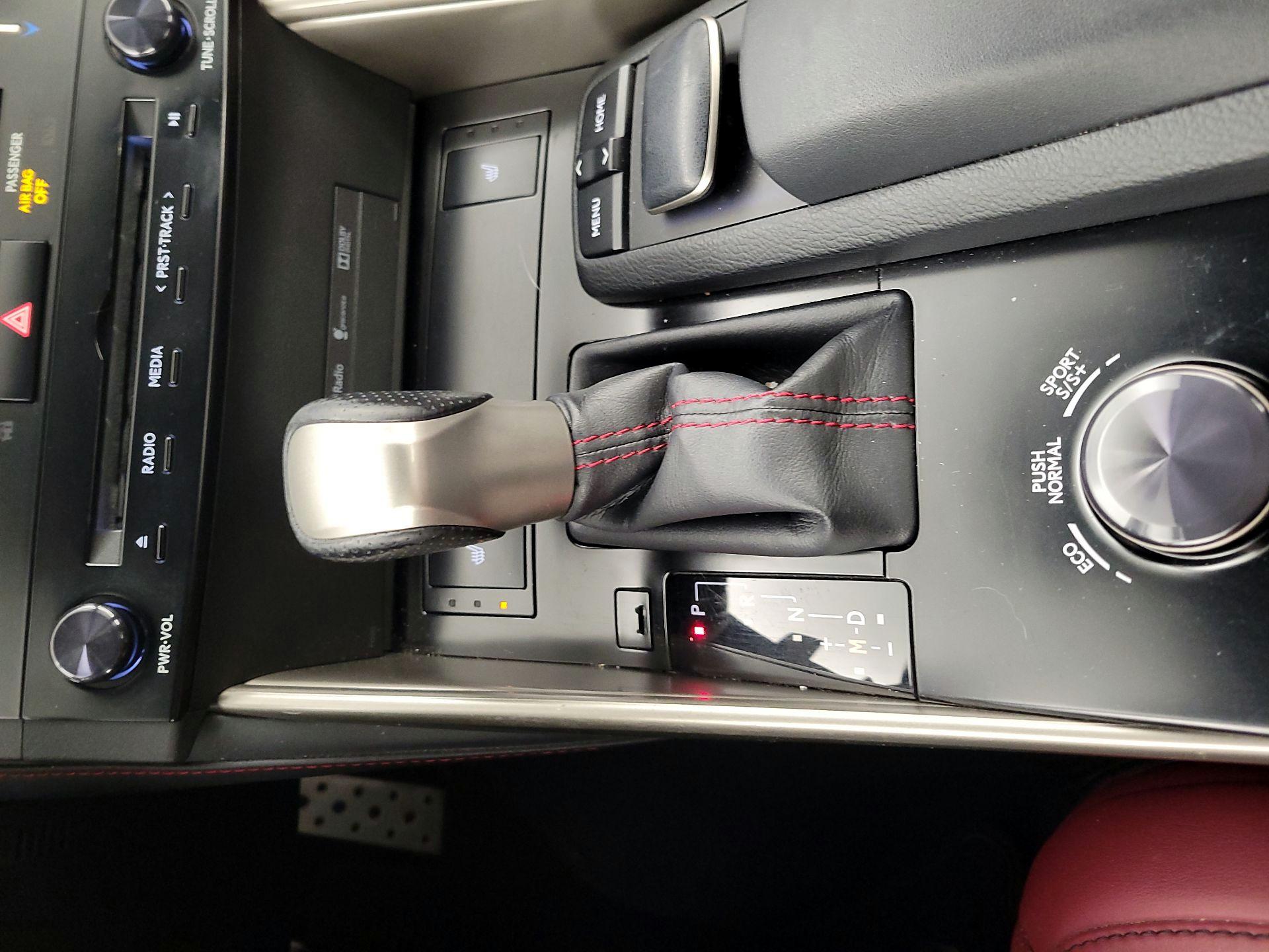 Thumbnail: 2014 Lexus IS - 18