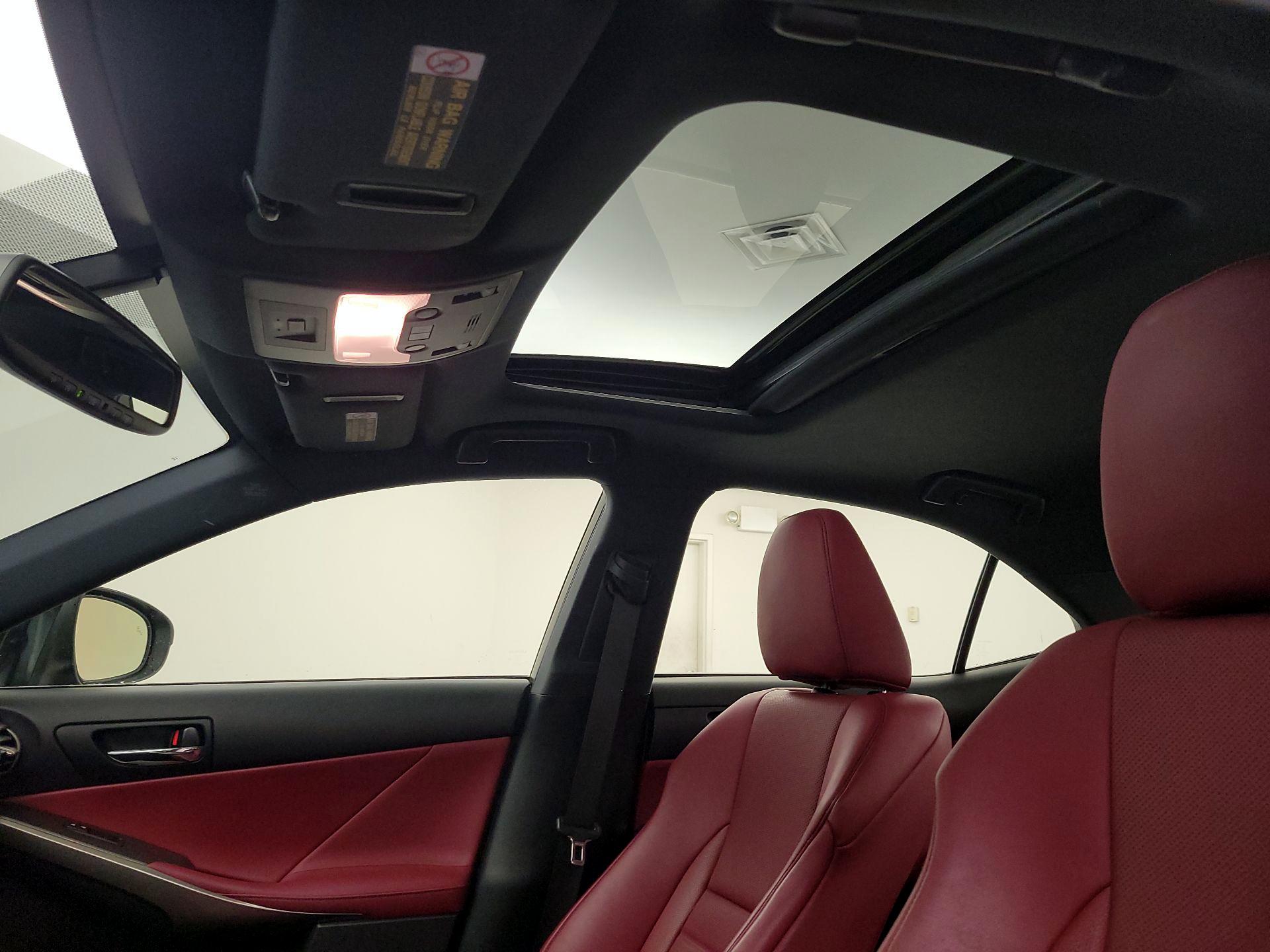 Thumbnail: 2014 Lexus IS - 20