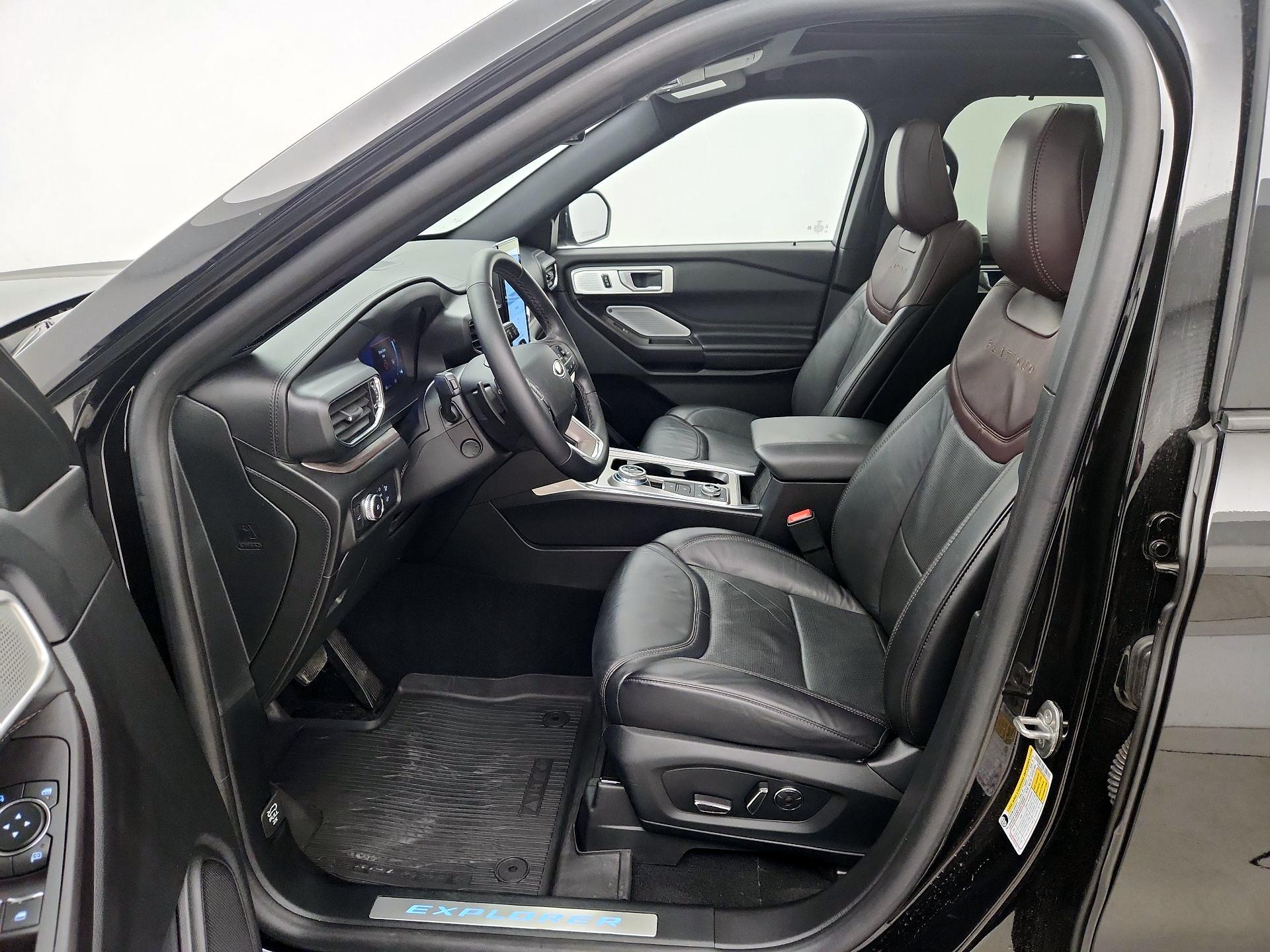 Thumbnail: 2020 Ford Explorer - 11