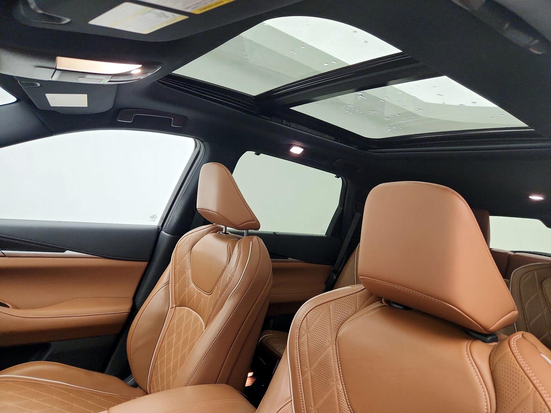 Thumbnail: 2023 INFINITI QX60 - 19