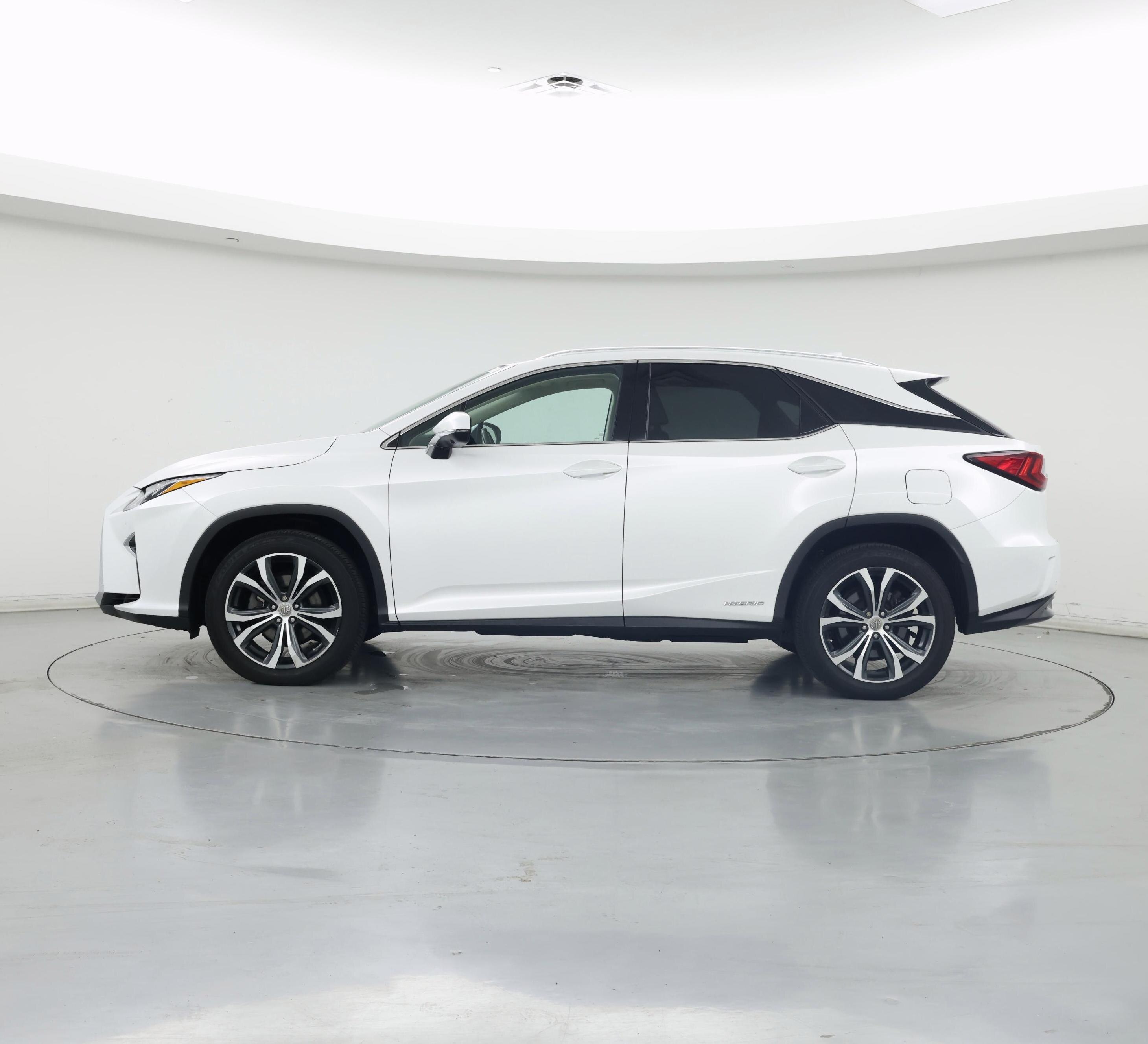 Thumbnail: 2017 Lexus RX - 3