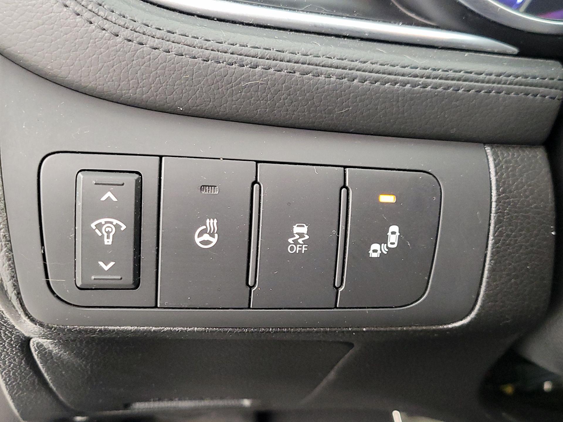 Thumbnail: 2015 Kia Optima - 13