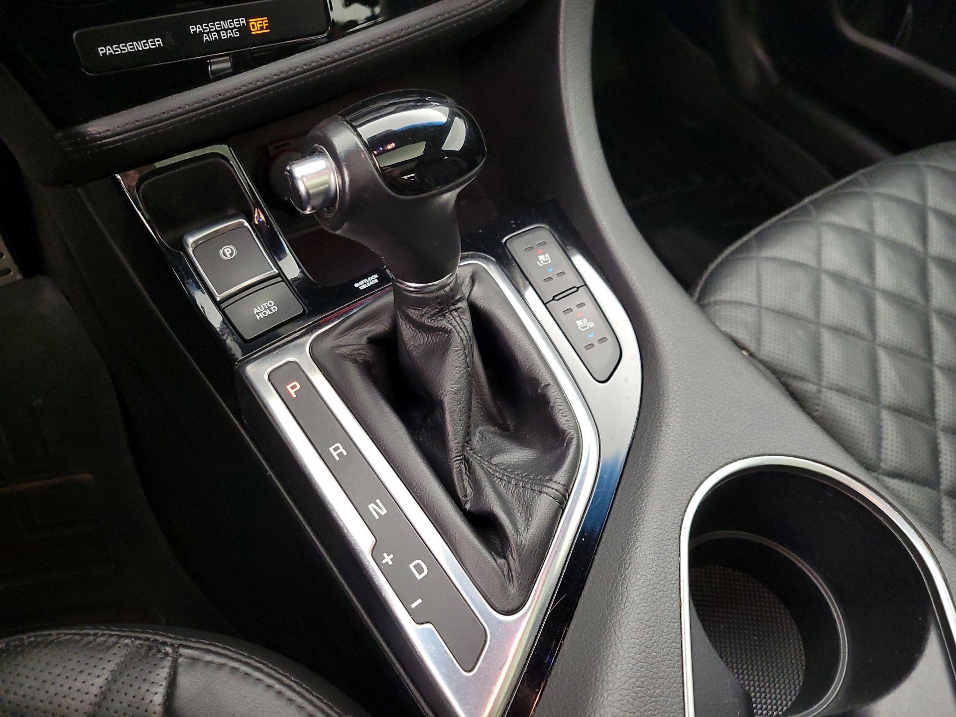 Thumbnail: 2015 Kia Optima - 18