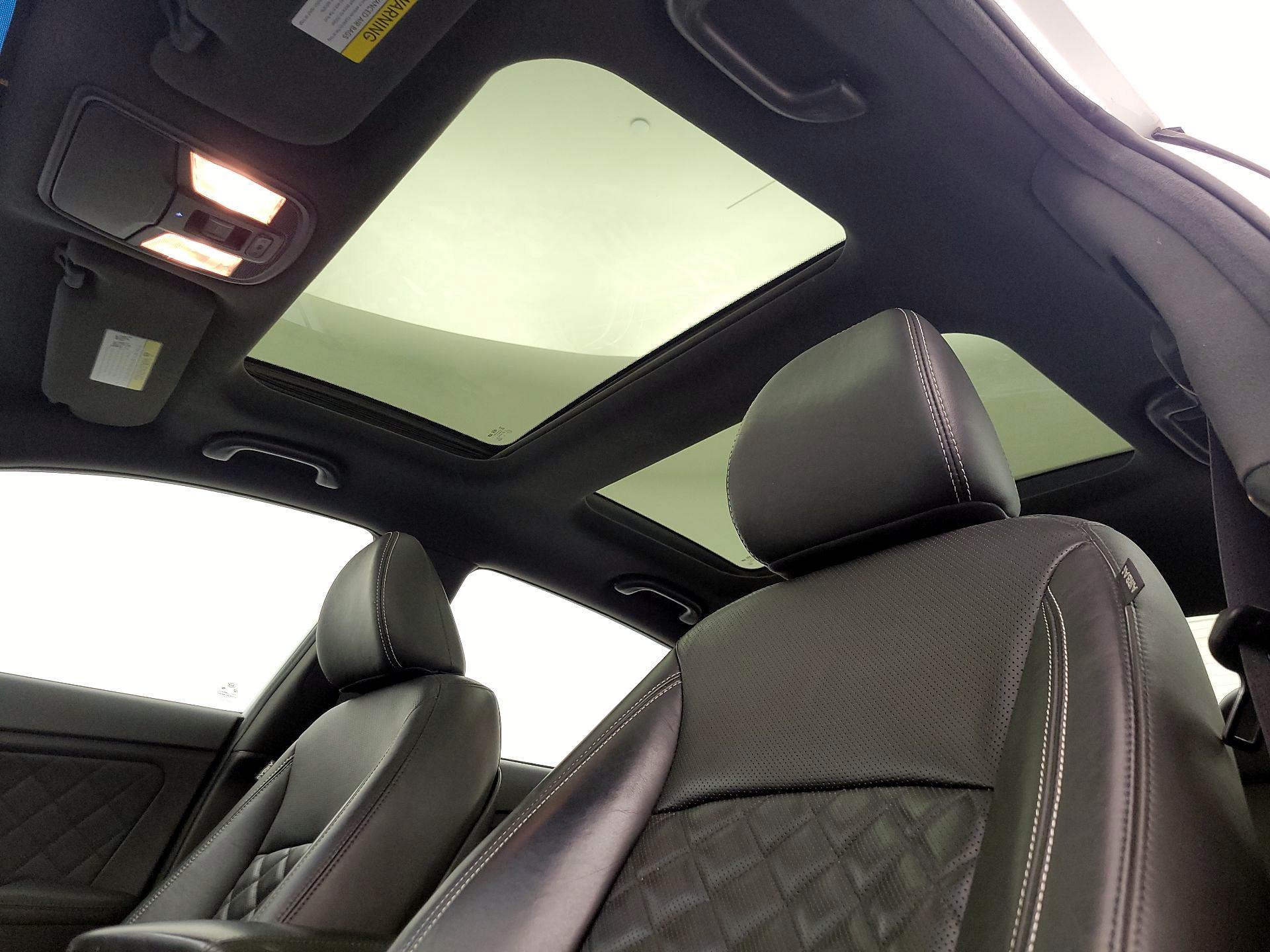 Thumbnail: 2015 Kia Optima - 20