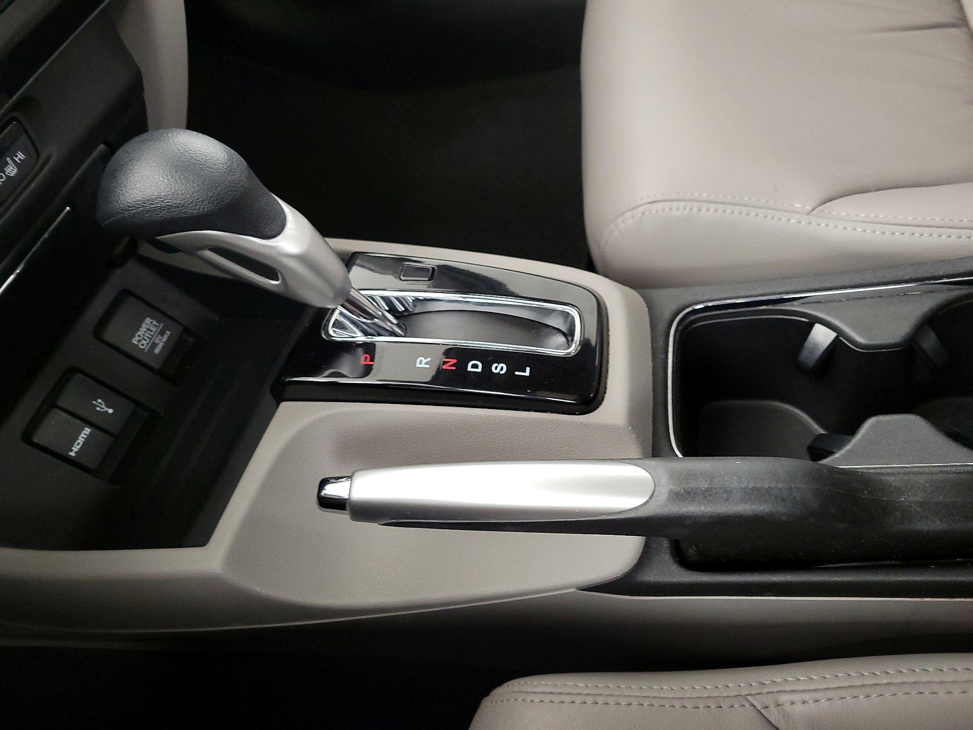 Thumbnail: 2015 Honda Civic - 17