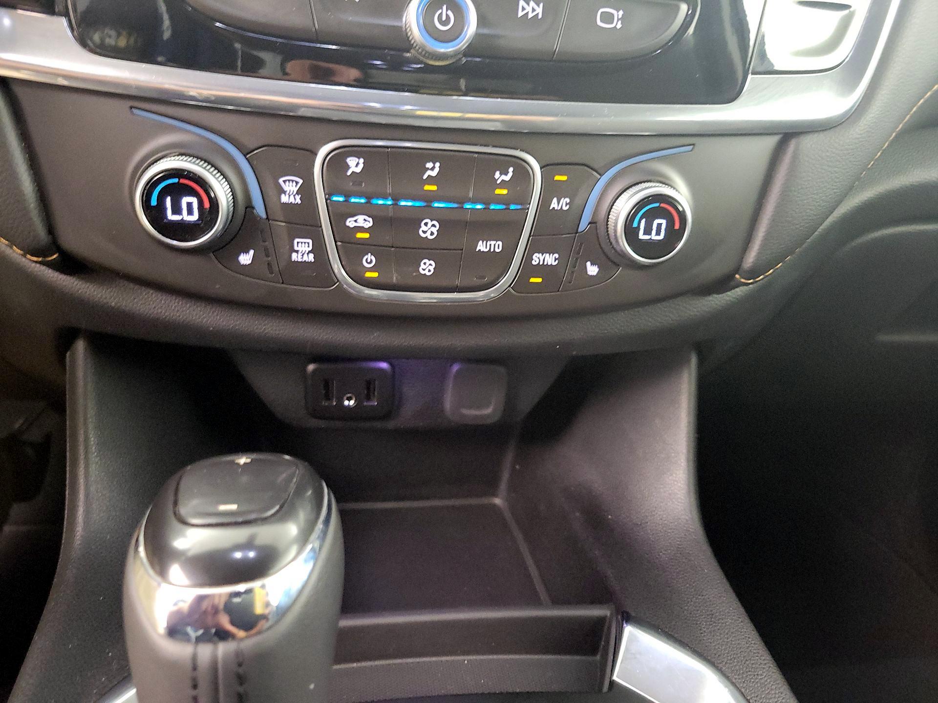 Thumbnail: 2018 Chevrolet Traverse - 16