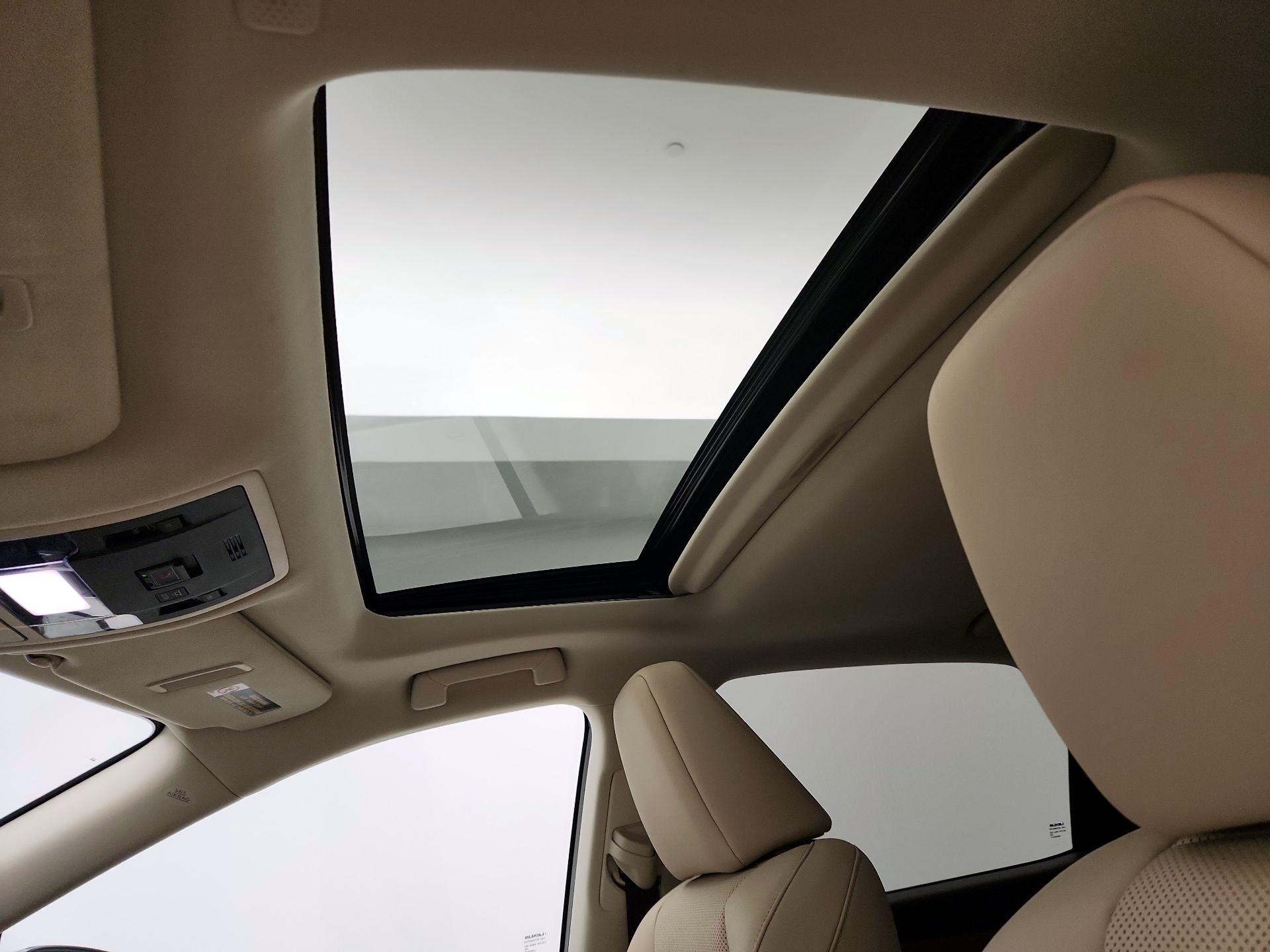 Thumbnail: 2020 Lexus RX - 20