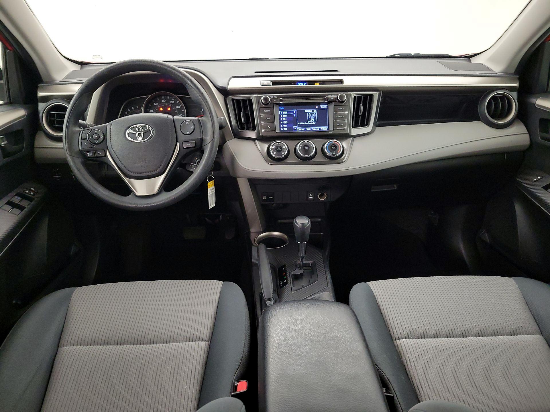 Thumbnail: 2015 Toyota RAV4 - 9