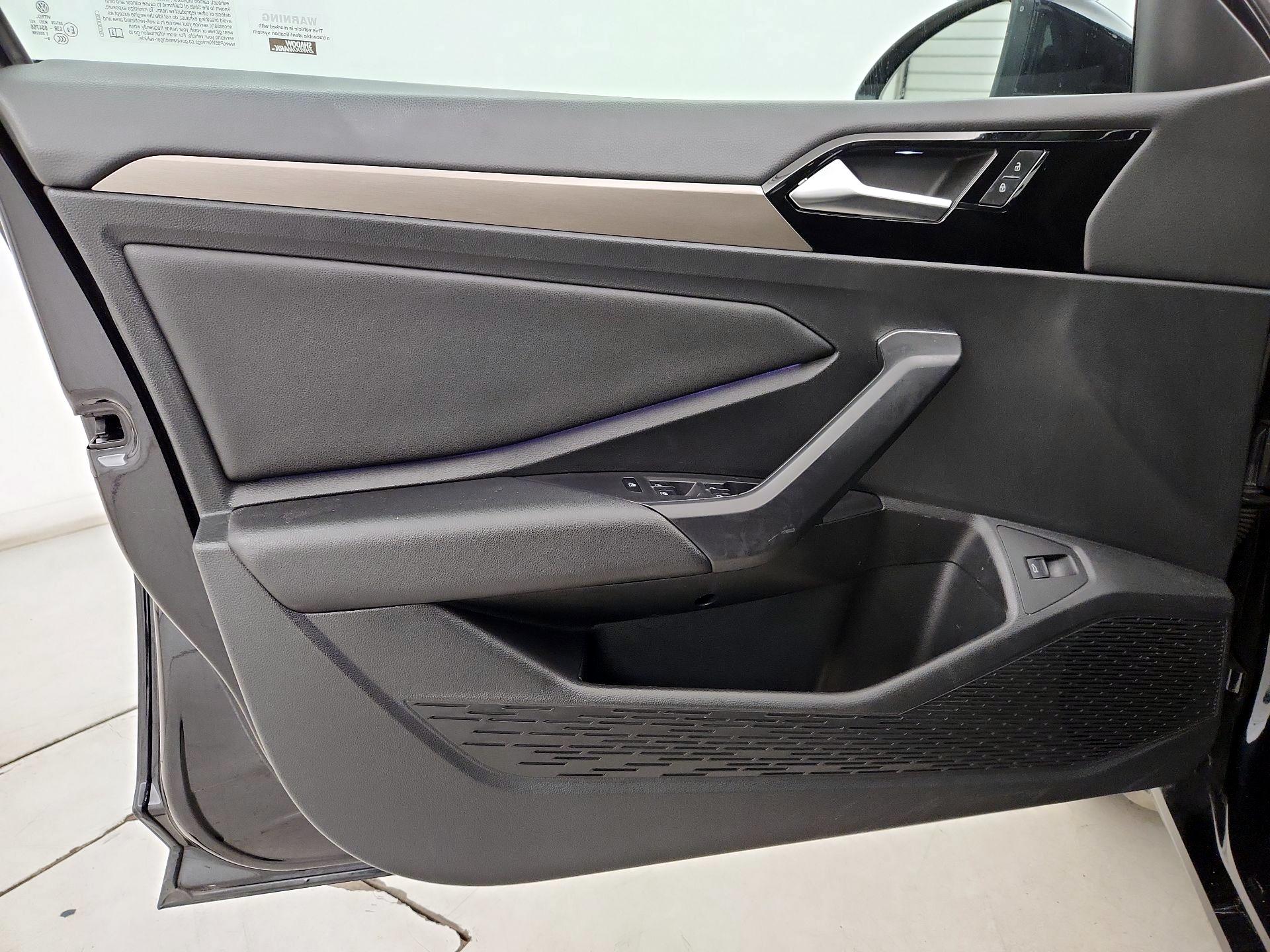 Thumbnail: 2020 Volkswagen Jetta - 12