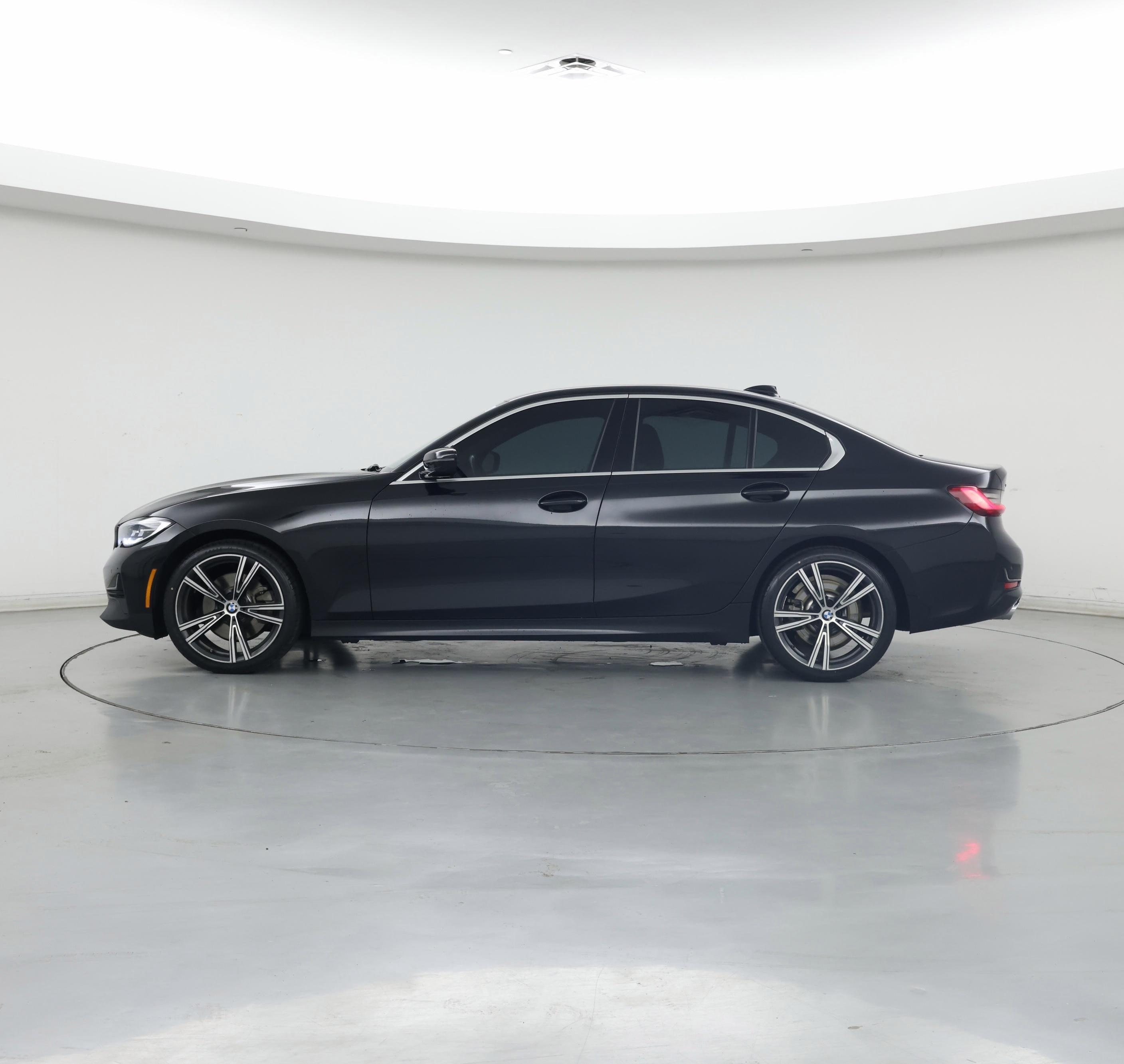 Thumbnail: 2020 BMW 3 Series - 3